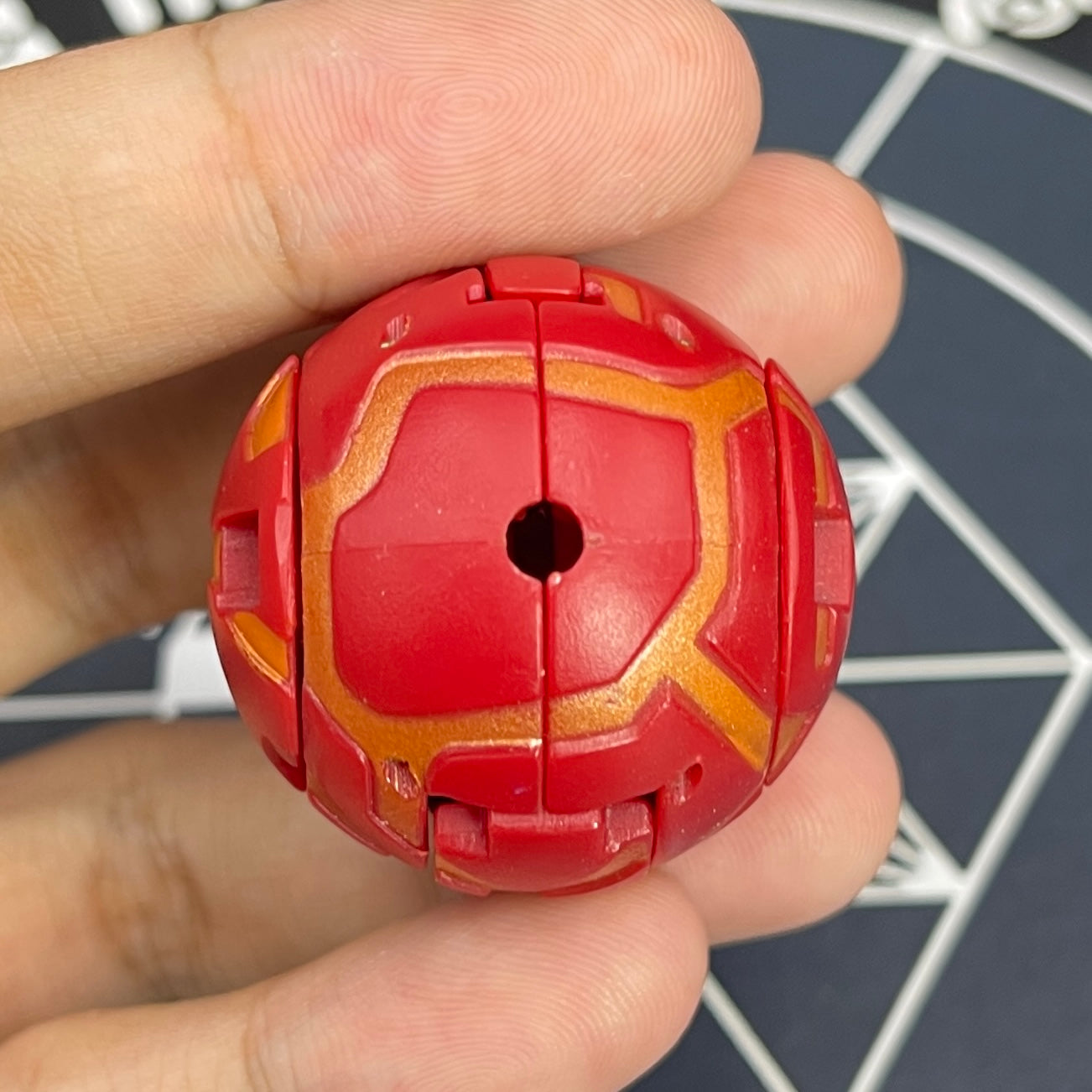 Pyrus Saurus B2 Bakugan Battle Brawlers