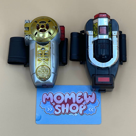 DX Power Brace & Zeonizers Morpher from Power Rangers Zeo also known as DX Change from Super Sentai Ohranger 1995, vintage DX Morpher roleplay collectible for Zeo Rangers fans.