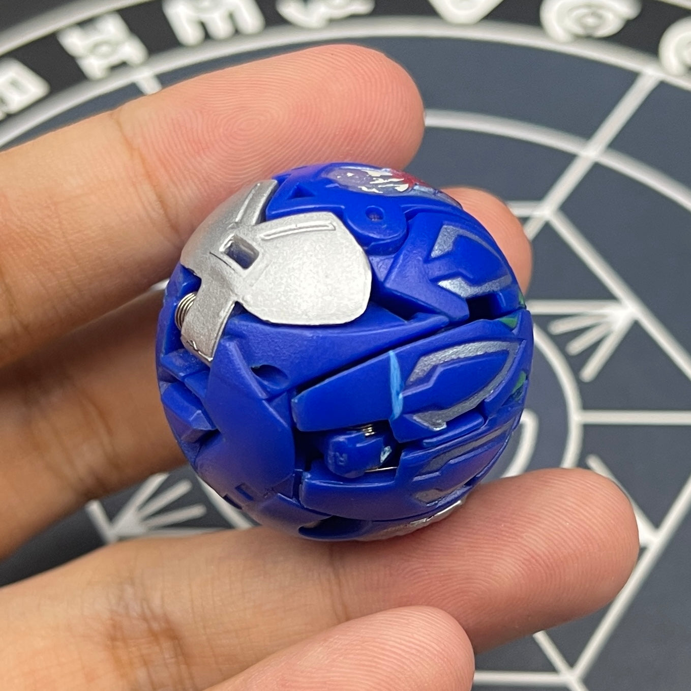 Aquos Phosphos B2 Bakugan Gundalian Invaders