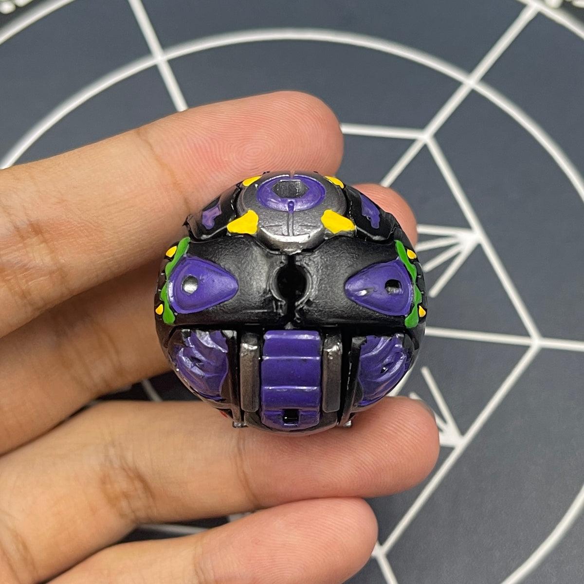 Horridian B2 Darkus Custom Painted | Bakugan Mechtanium Surge