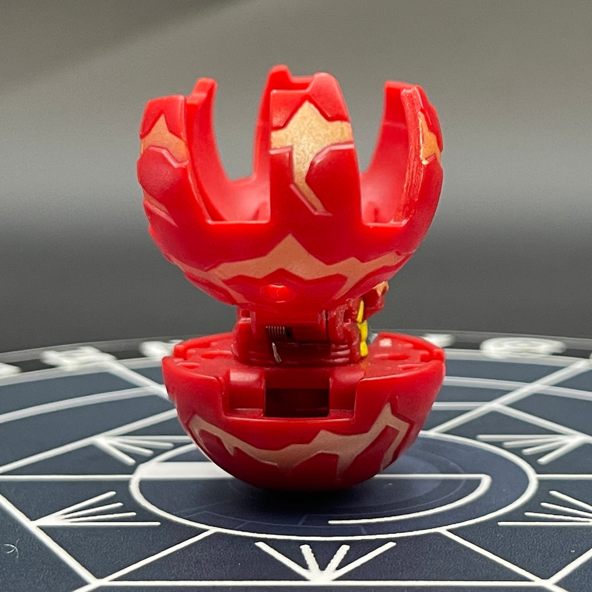 Fear Ripper B2 Pyrus | Bakugan Battle Brawlers