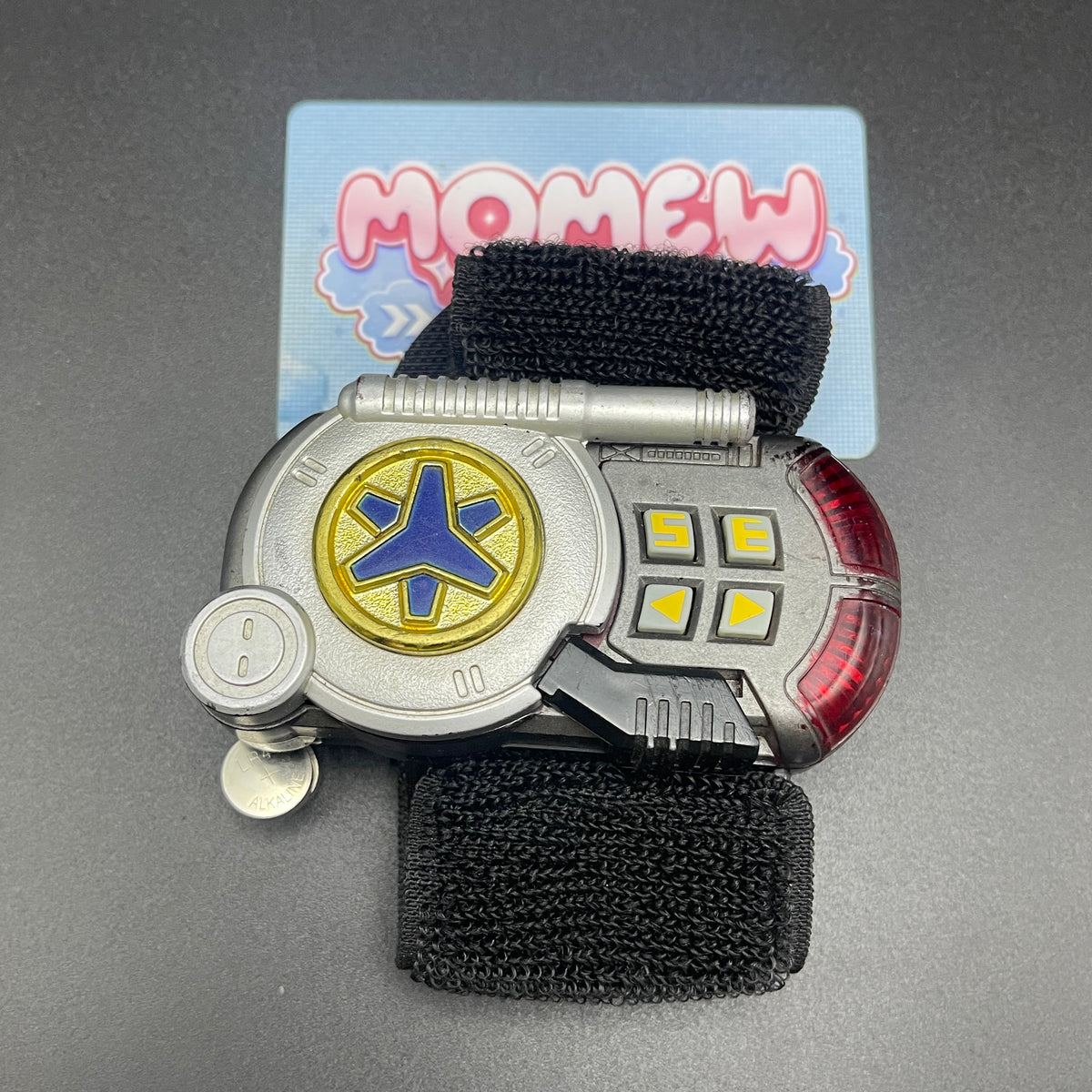 Power Rangers Lightspeed Rescue Rescuer Morpher in closed configuration with alternate wrist strap.
