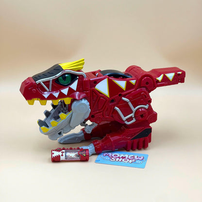 DX Gabutyra De Carnival & T-Rex Super Charge Morpherfrom Power Rangers Dino Charge 2015, also known as DX Change from Super Sentai Kyoryuger 2013, vintage DX Morpher roleplay collectible for Dino Charge Red Ranger fans.
