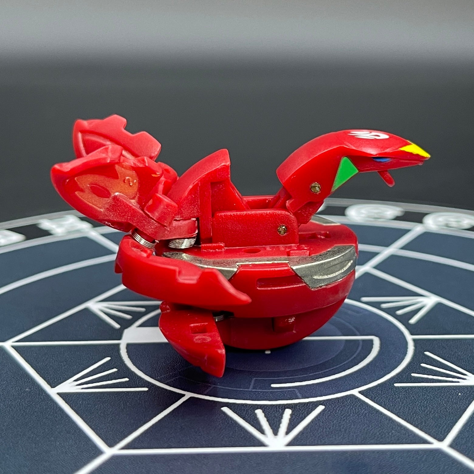 Pyrus Infinity Dragonoid B2 Bakugan Battle Brawlers