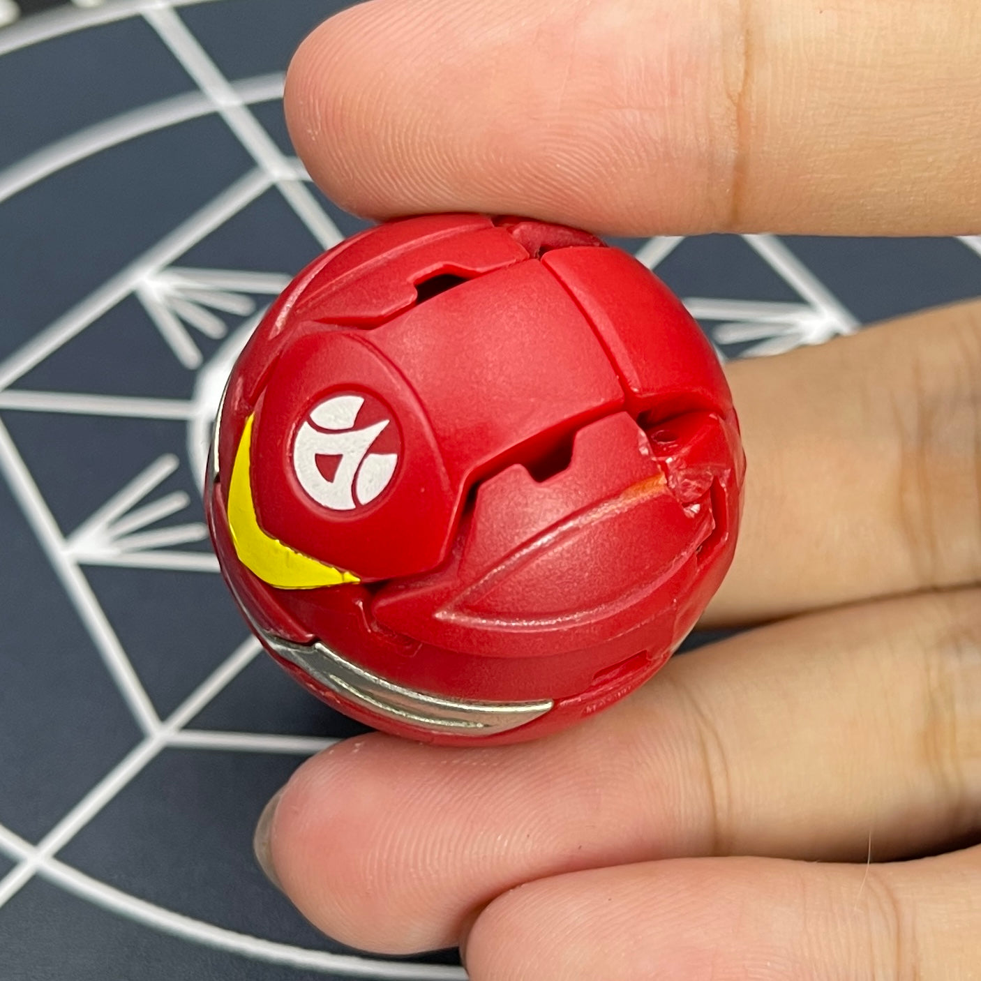 Pyrus Infinity Dragonoid B2 Bakugan Battle Brawlers