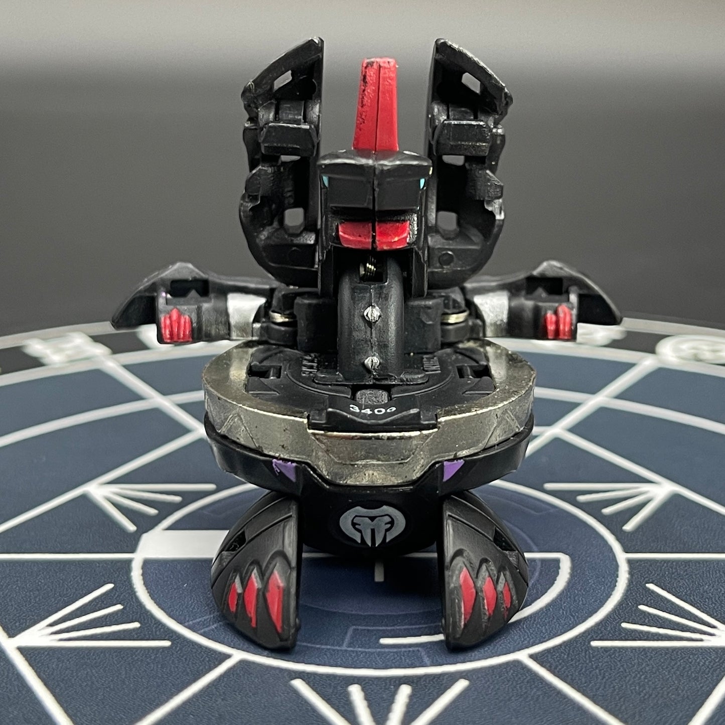 Darkus Alpha Hydranoid B2 Heavy Metal Bakugan Battle Brawlers
