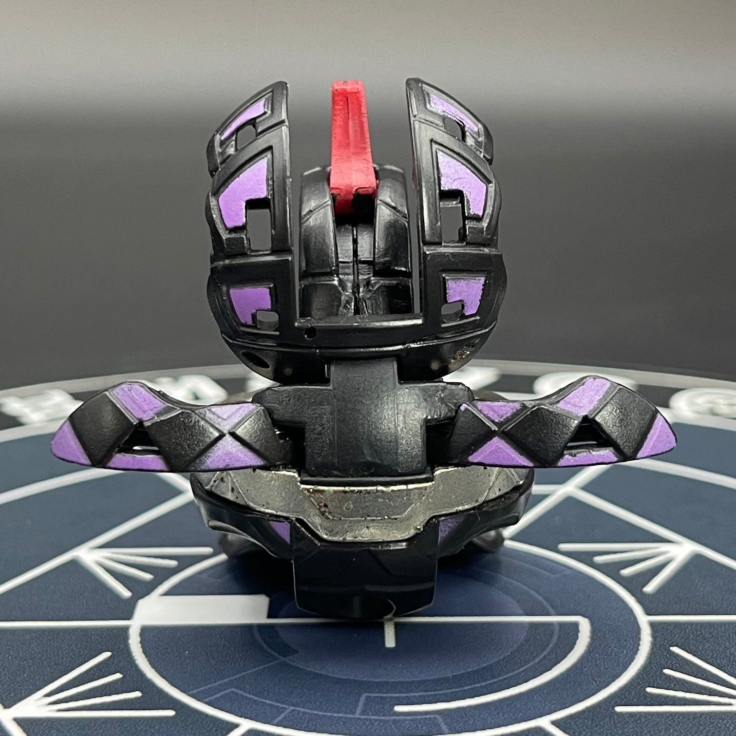 Darkus Alpha Hydranoid B2 Heavy Metal Bakugan Battle Brawlers