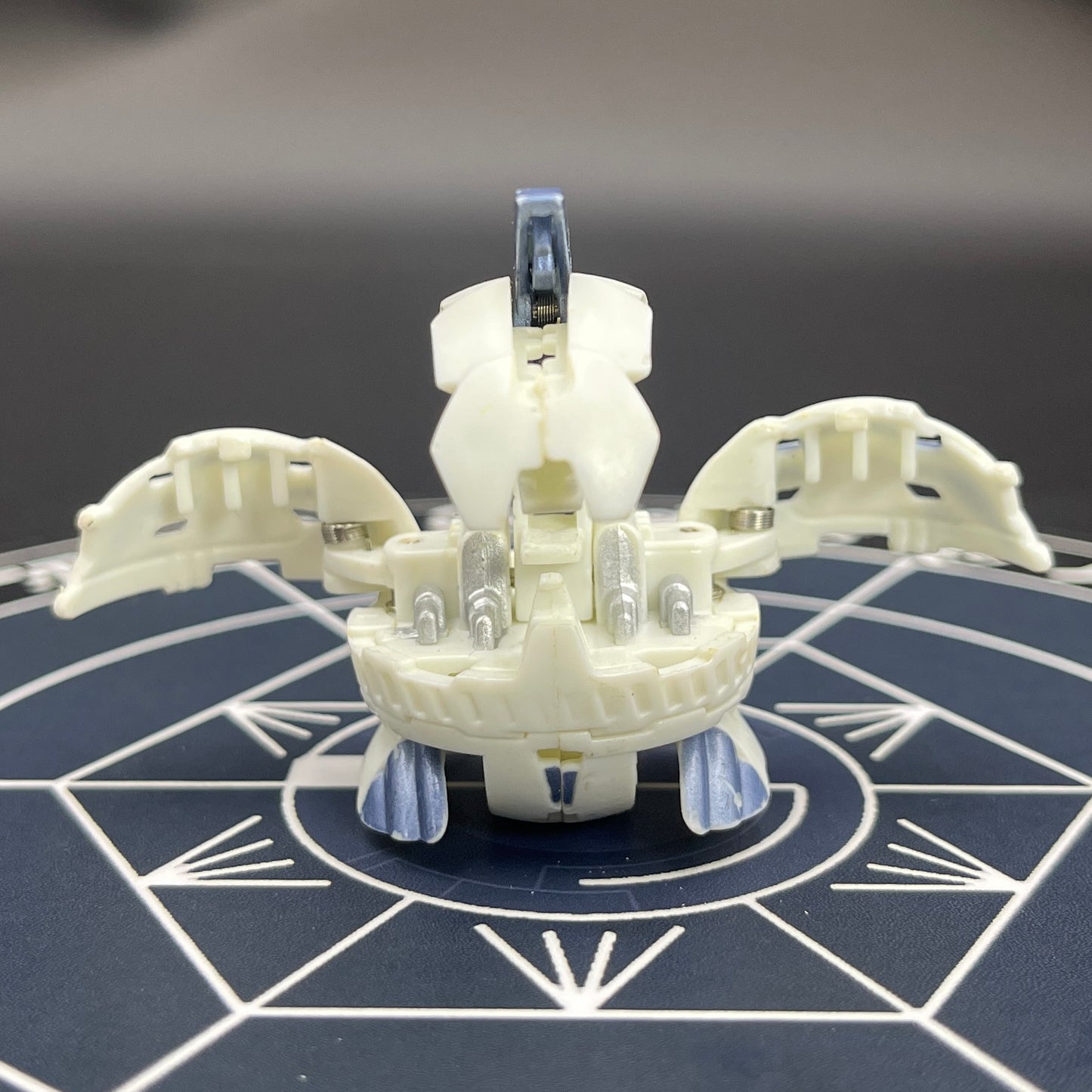 White Naga B2 Bakugan Battle Brawlers