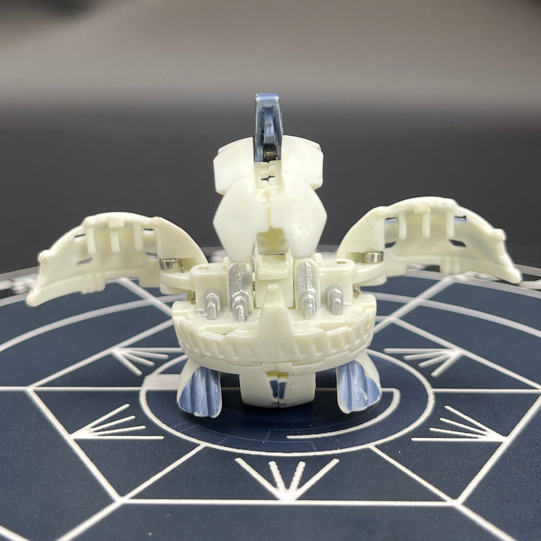 White Naga B2 Bakugan Battle Brawlers