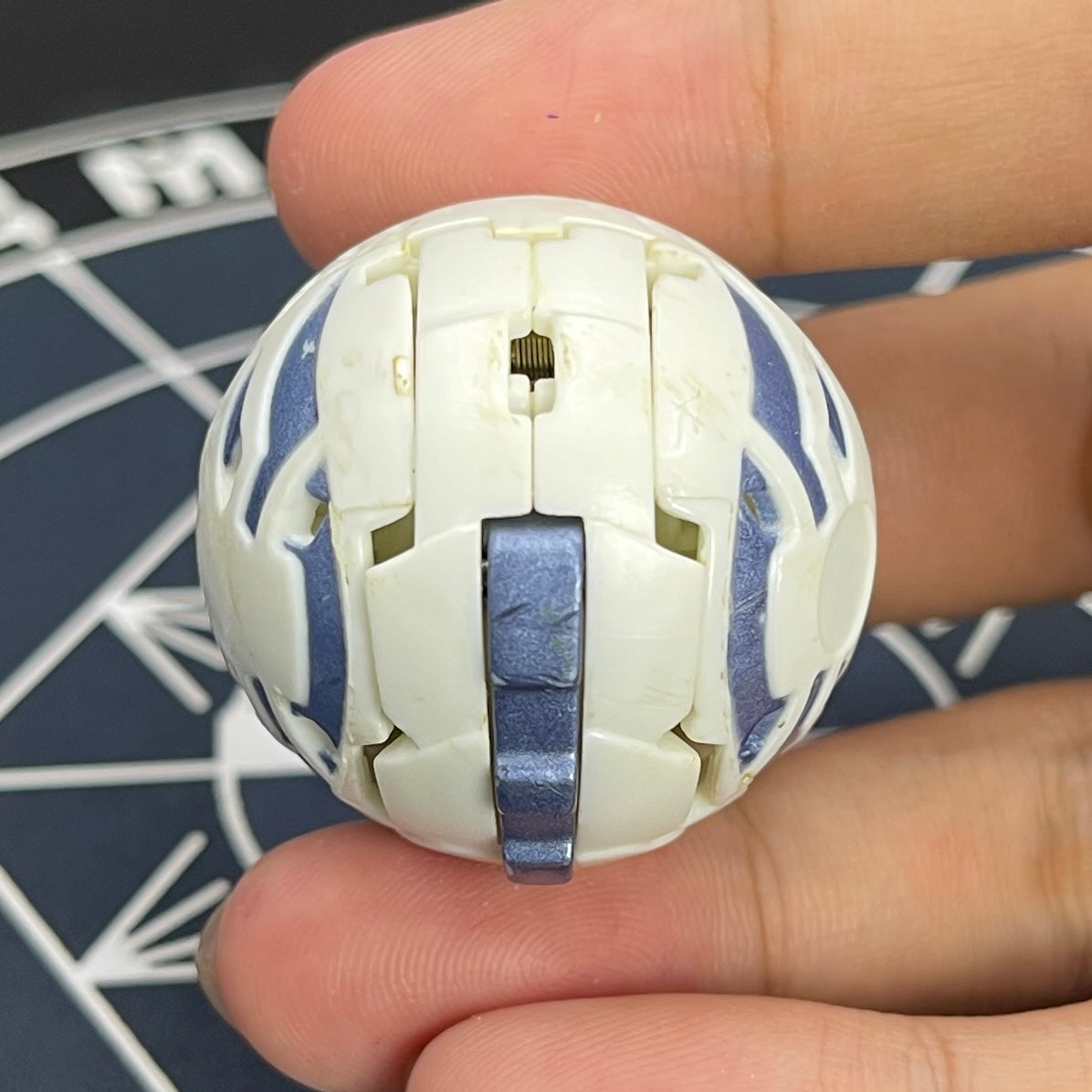 White Naga B2 Bakugan Battle Brawlers