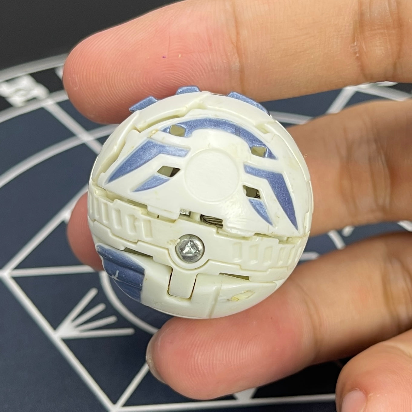 White Naga B2 Bakugan Battle Brawlers