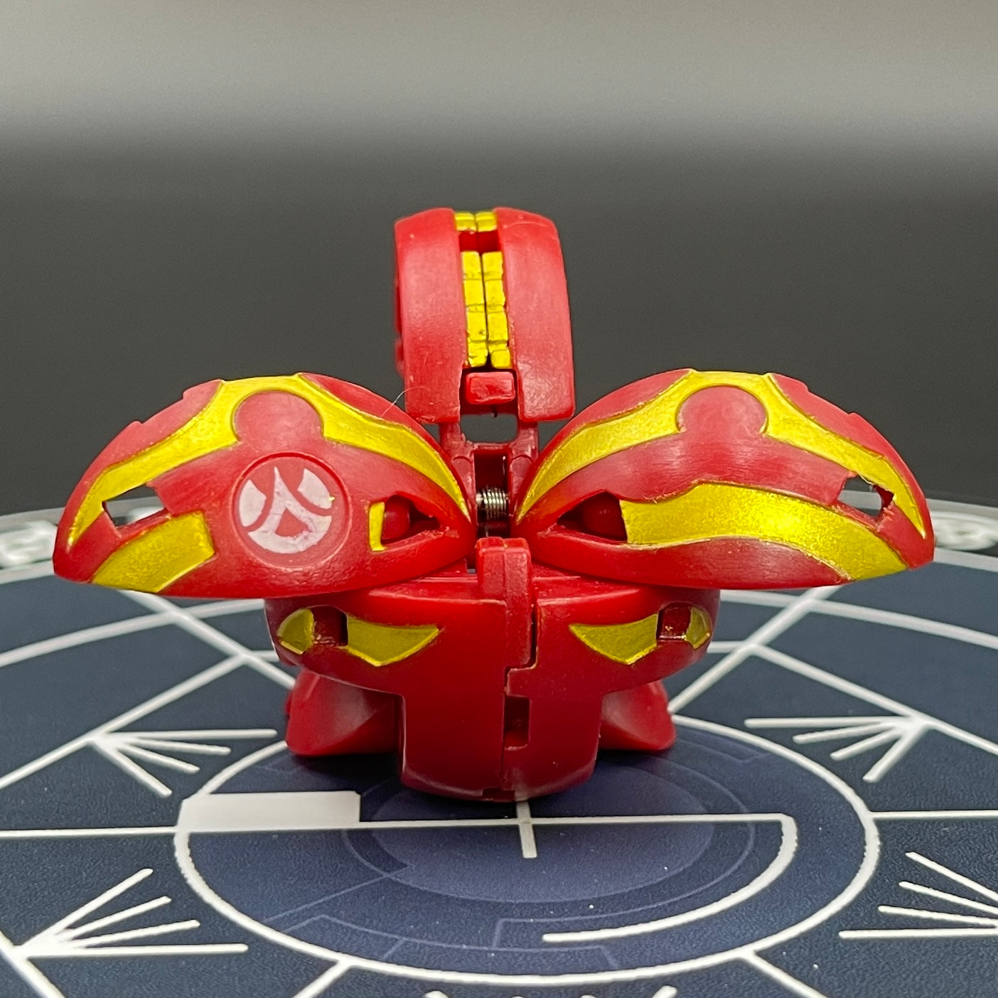 Pyrus Dragonoid B2 Bakugan Battle Brawlers Newly Painted in Gold