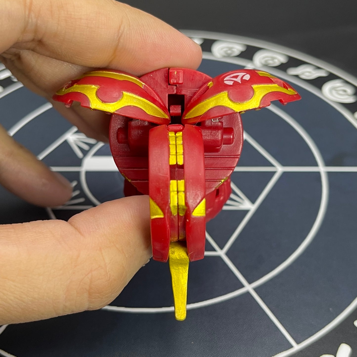 Pyrus Dragonoid B2 Bakugan Battle Brawlers Newly Painted in Gold