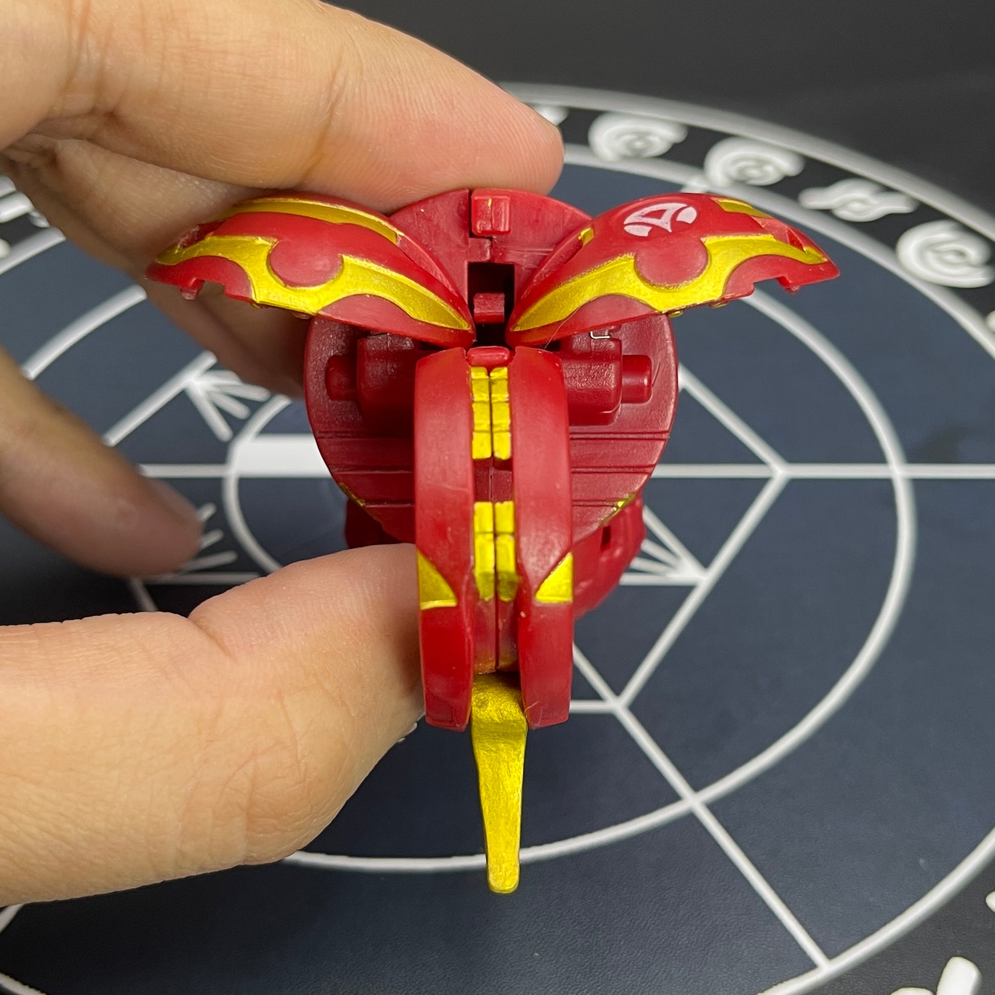 Pyrus Dragonoid B2 Bakugan Battle Brawlers Newly Painted in Gold