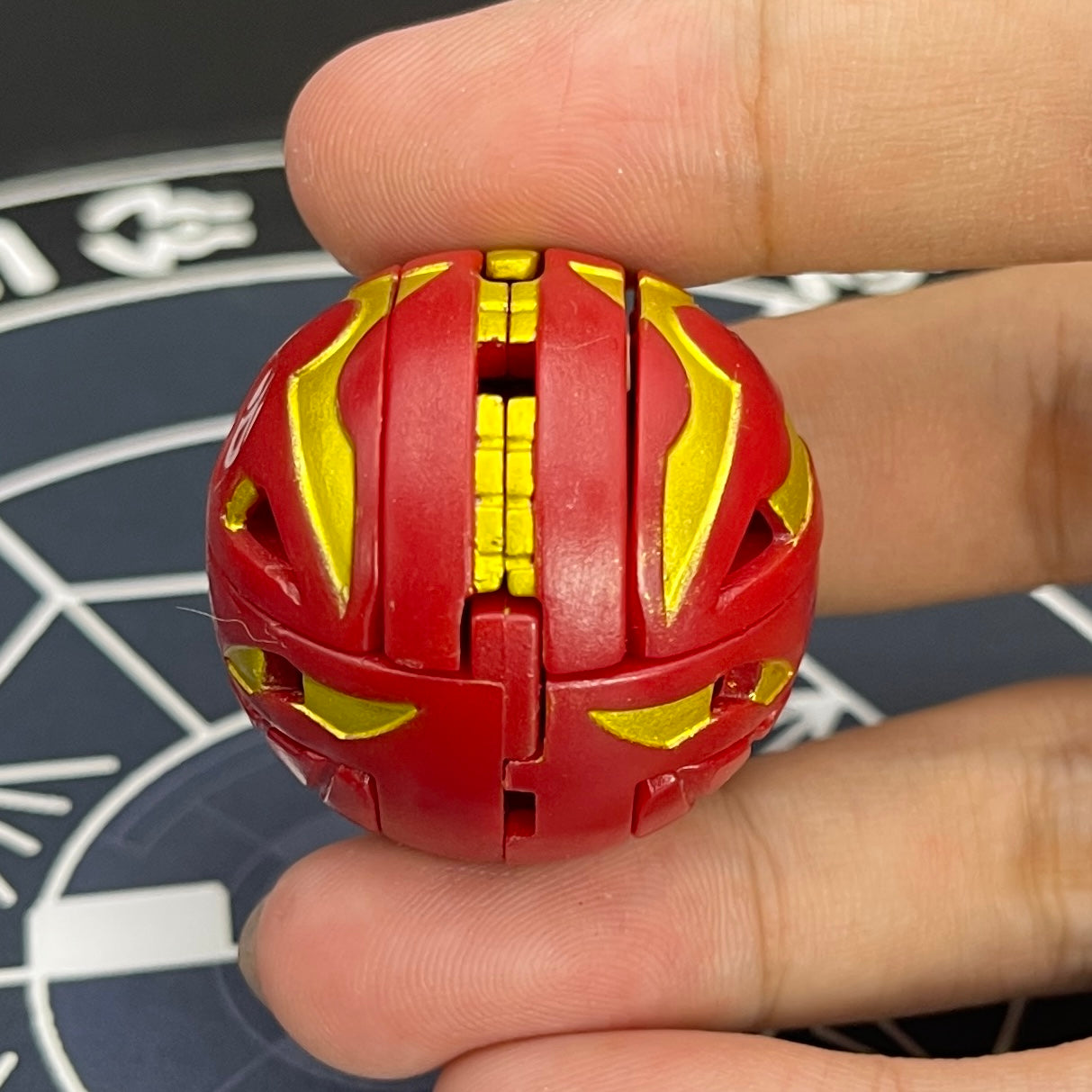Pyrus Dragonoid B2 Bakugan Battle Brawlers Newly Painted in Gold