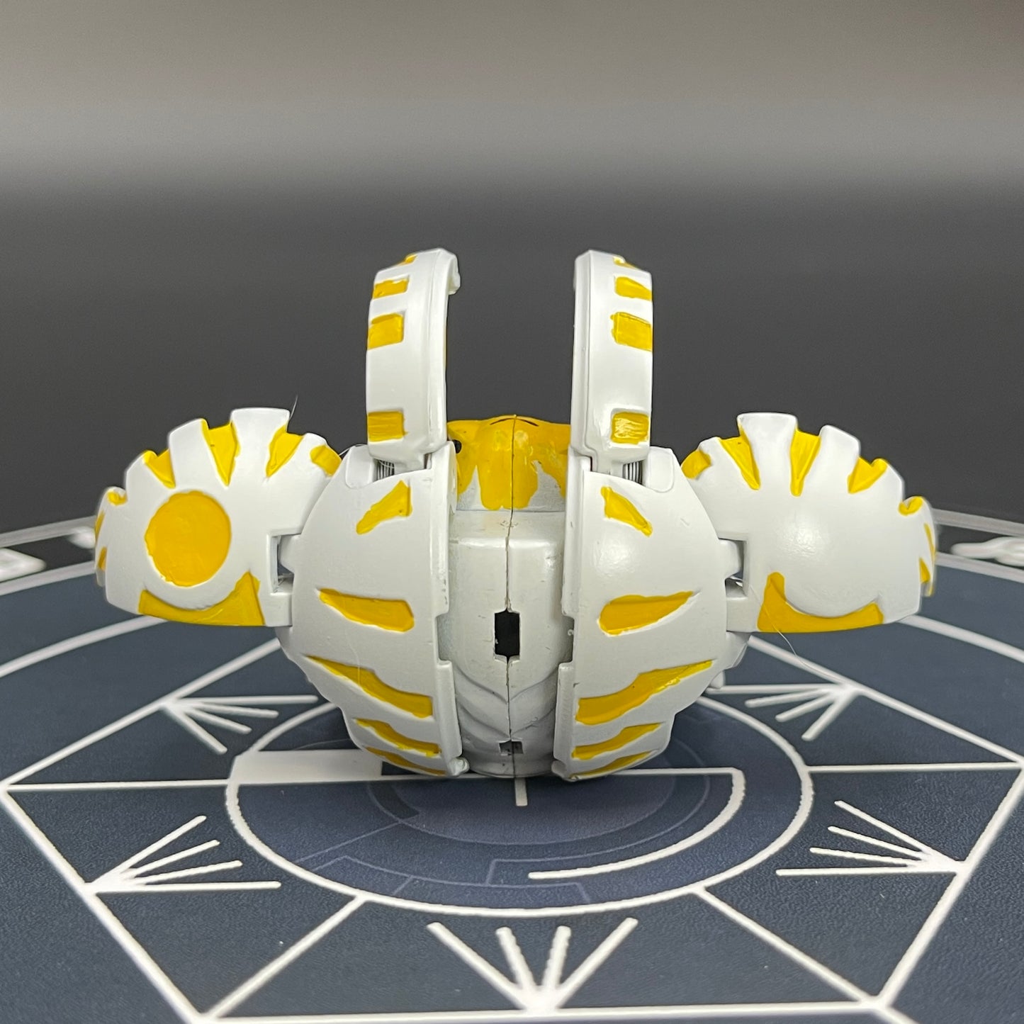 Haos Blade Tigrerra B2 Bakugan Battle Brawlers Newly Painted To Match The Anime Version
