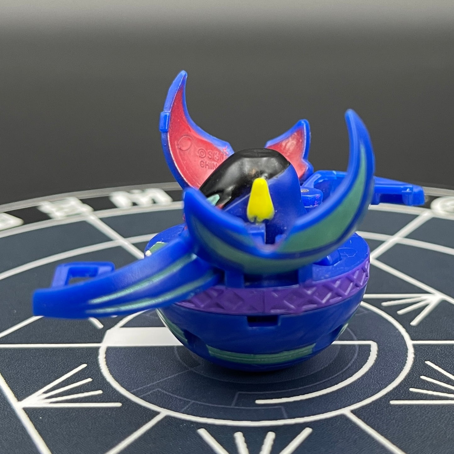 Aquos Diablo B2 Bakugan Battle Brawlers