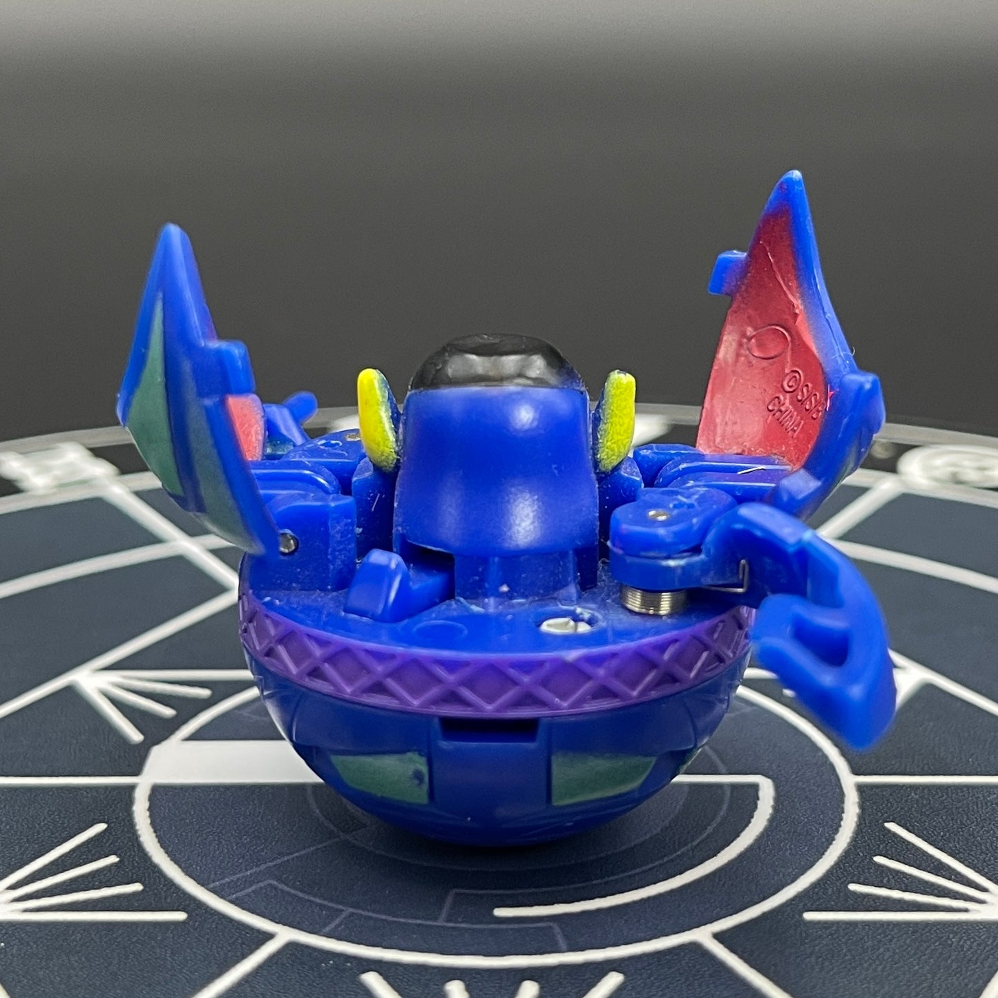 Aquos Diablo B2 Bakugan Battle Brawlers