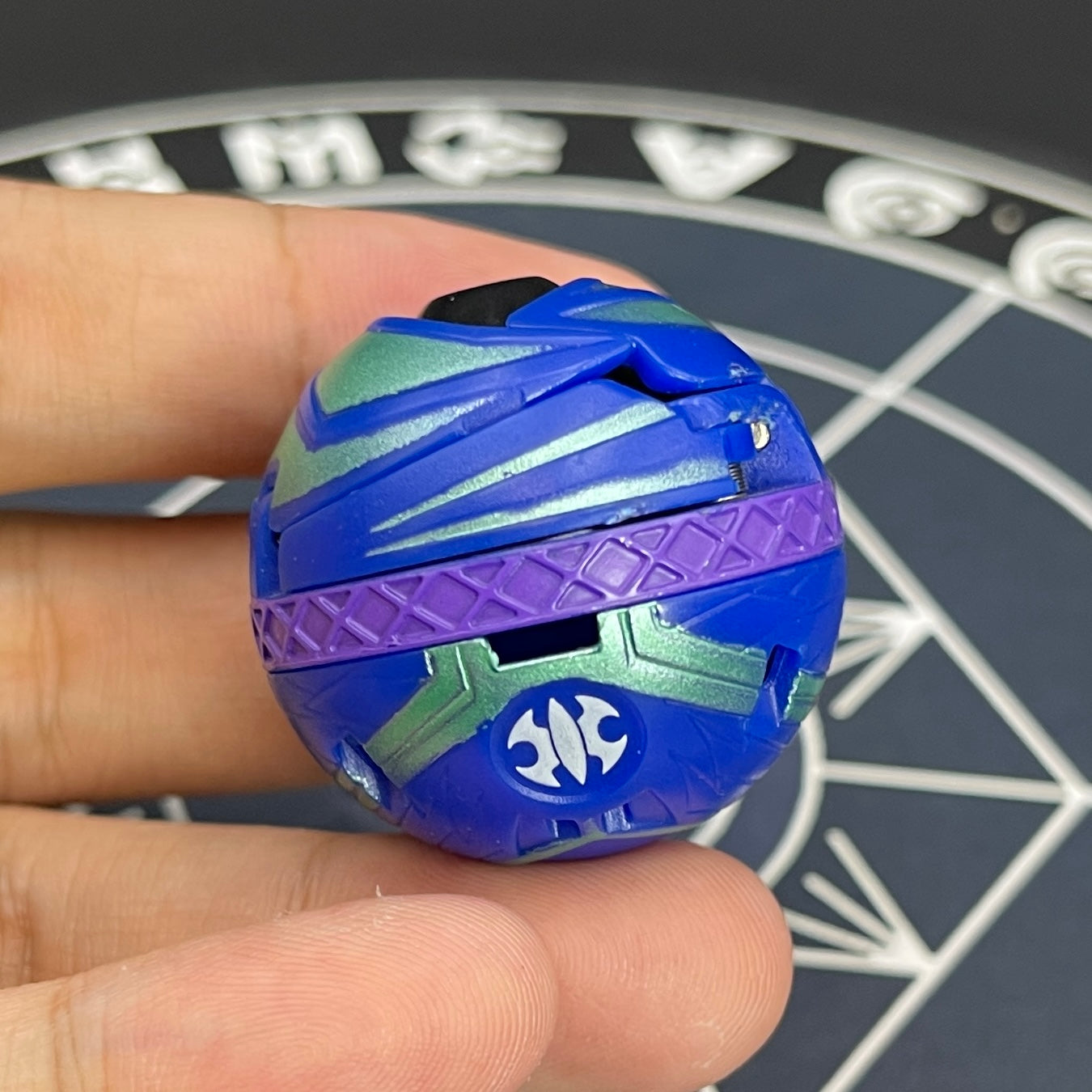 Aquos Diablo B2 Bakugan Battle Brawlers
