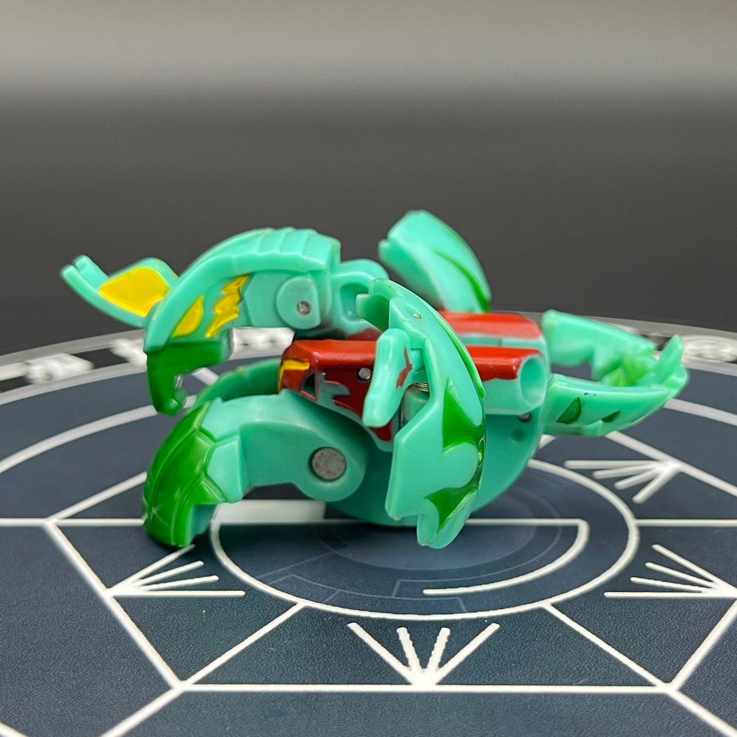 Ventus Storm Skyress B2 Bakugan Battle Brawlers Paint Applied To Specific Parts Only