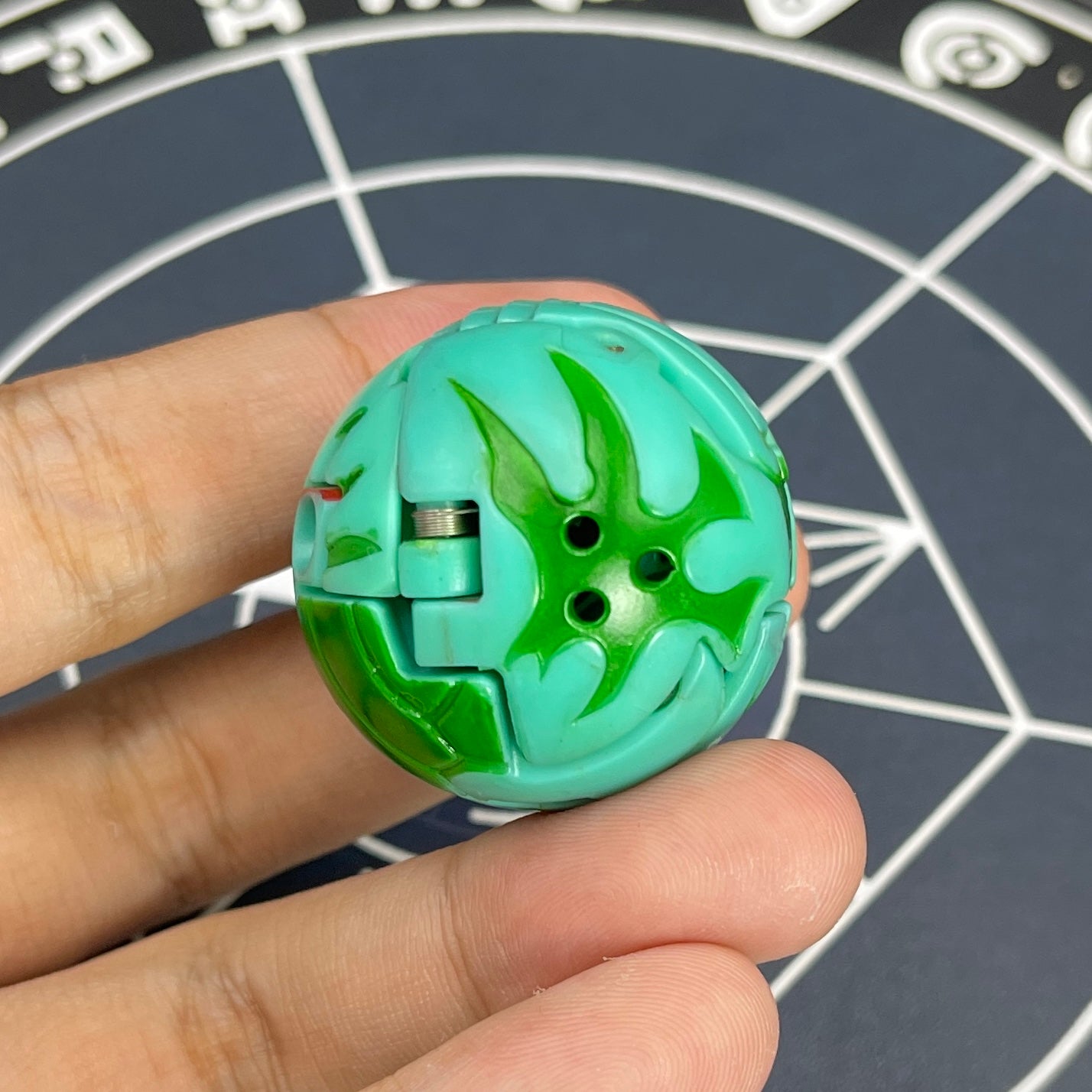 Ventus Storm Skyress B2 Bakugan Battle Brawlers Paint Applied To Specific Parts Only