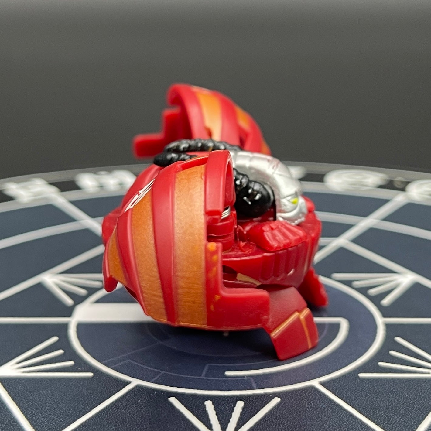 Pyrus Gargonoid B2 Bakugan Battle Brawlers
