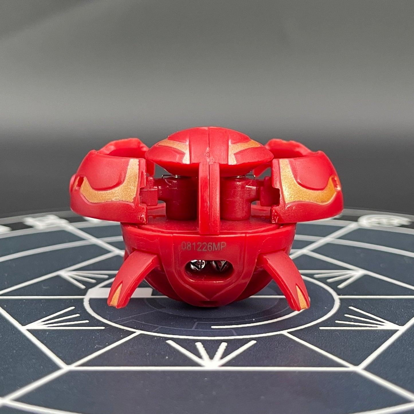 Pyrus Terrorclaw B2 Bakugan Battle Brawlers