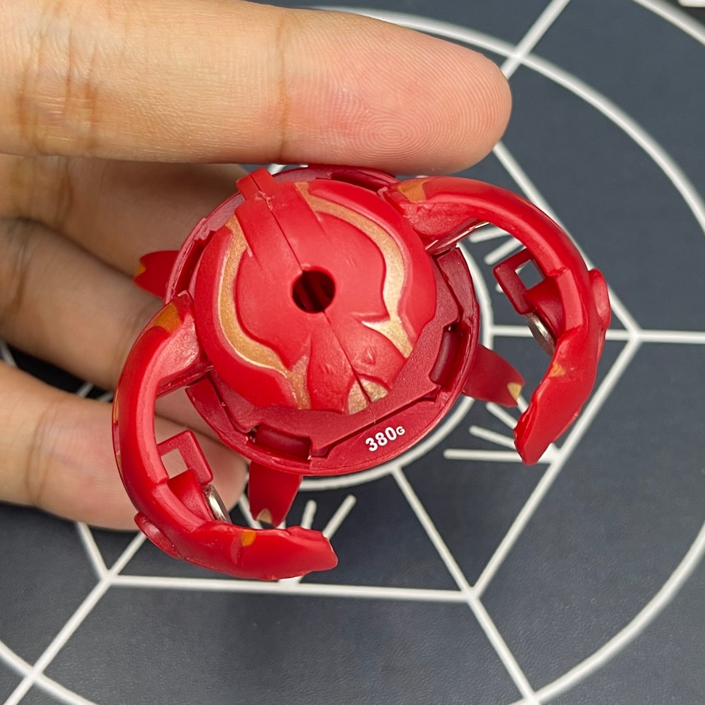 Pyrus Terrorclaw B2 Bakugan Battle Brawlers