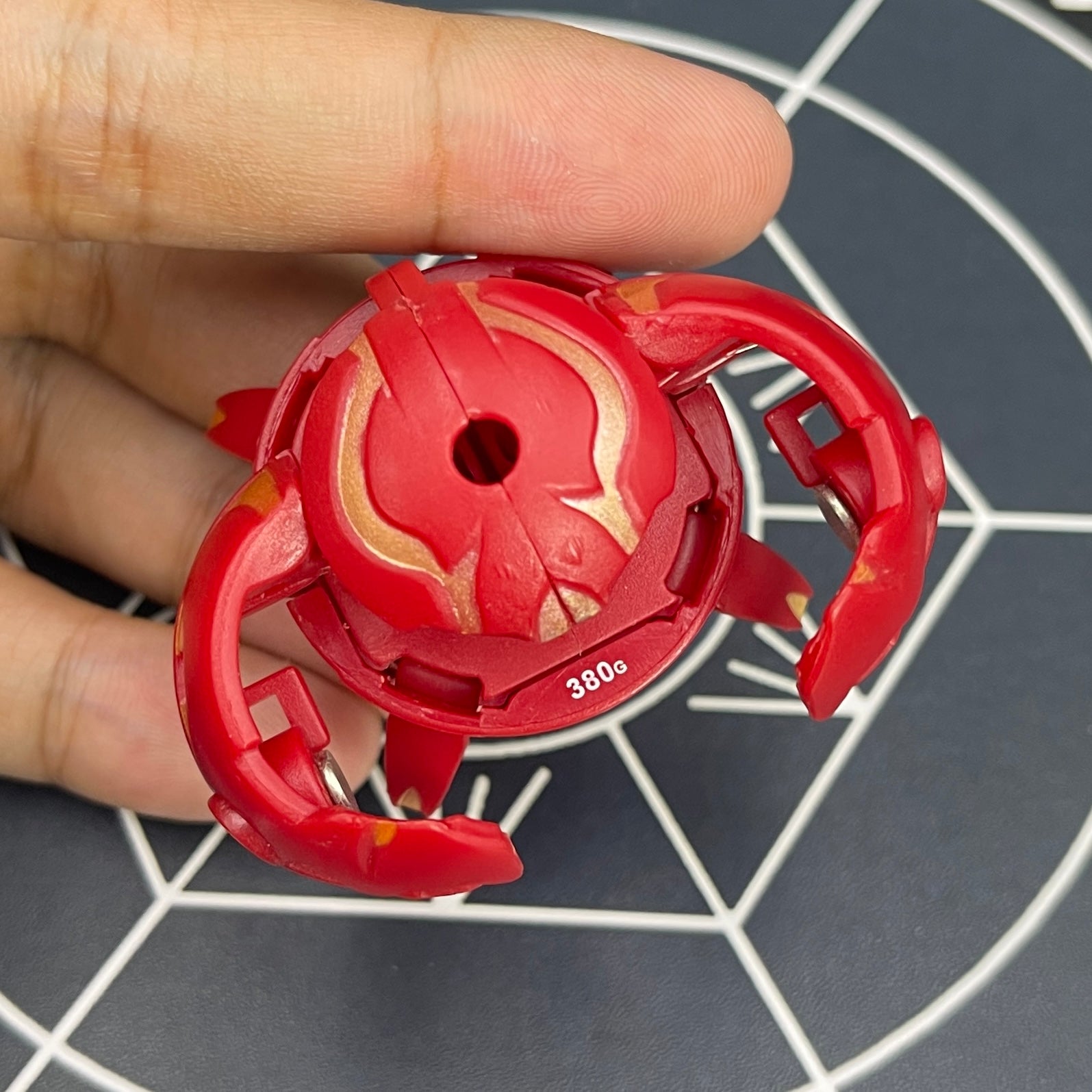 Pyrus Terrorclaw B2 Bakugan Battle Brawlers