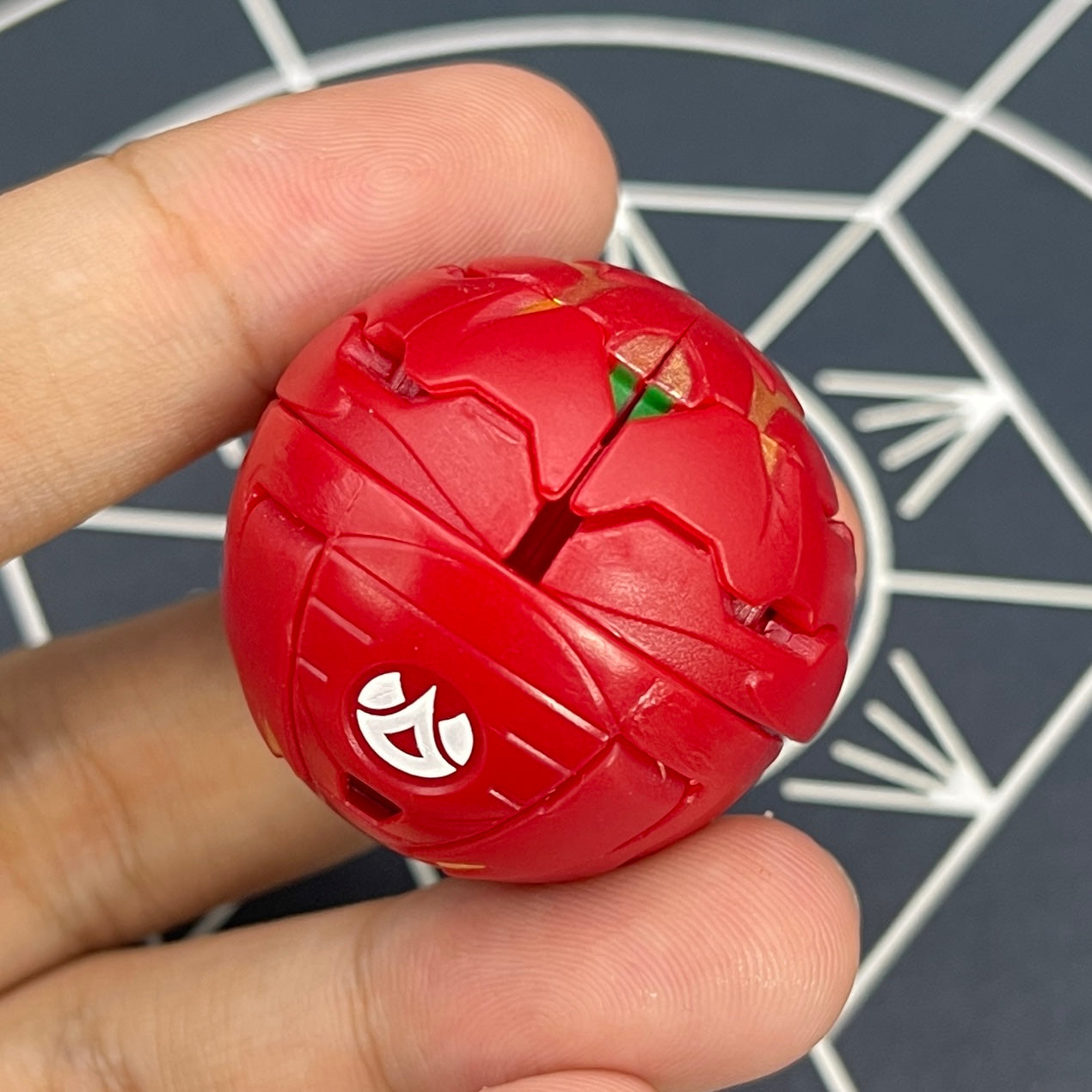 Pyrus Terrorclaw B2 Bakugan Battle Brawlers