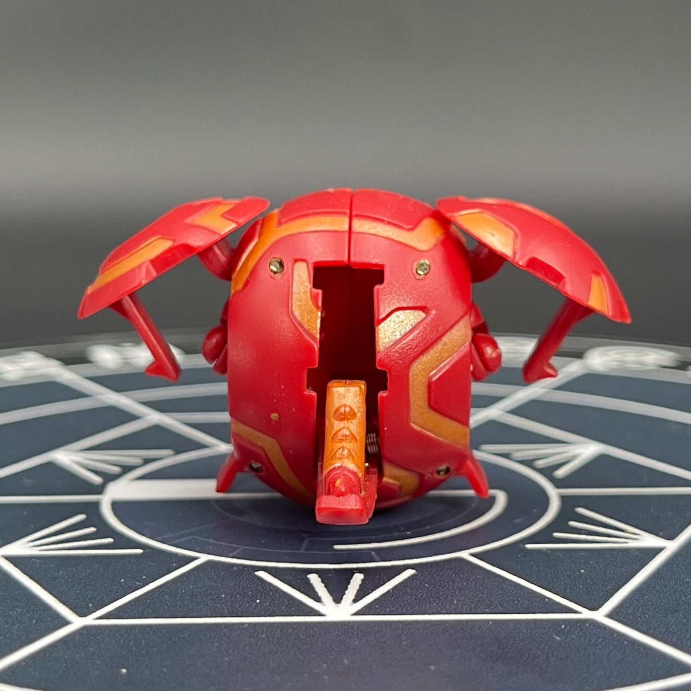 Pyrus Saurus B2 Bakugan Battle Brawlers