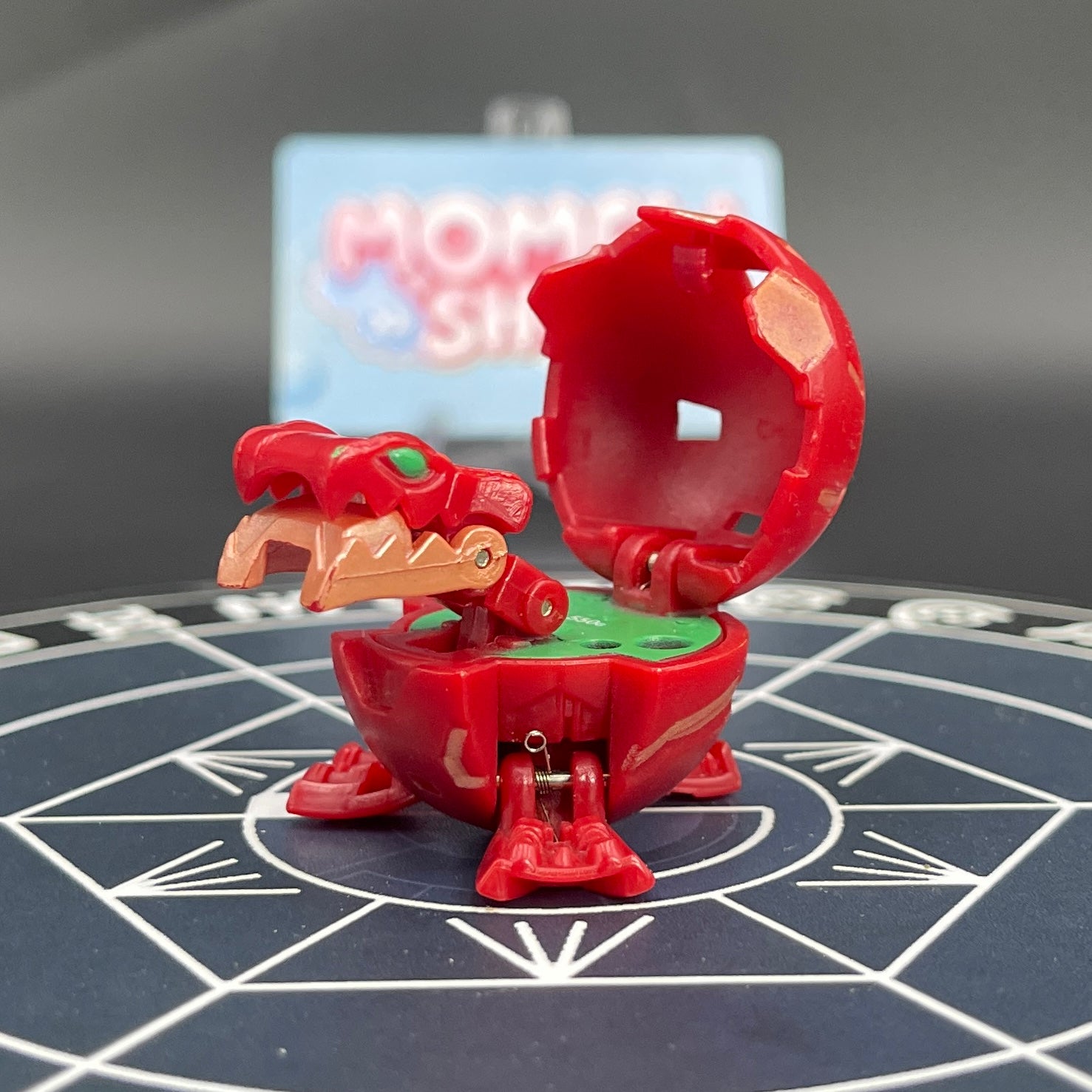 Pyrus Juggernoid B2 Bakugan Battle Brawlers