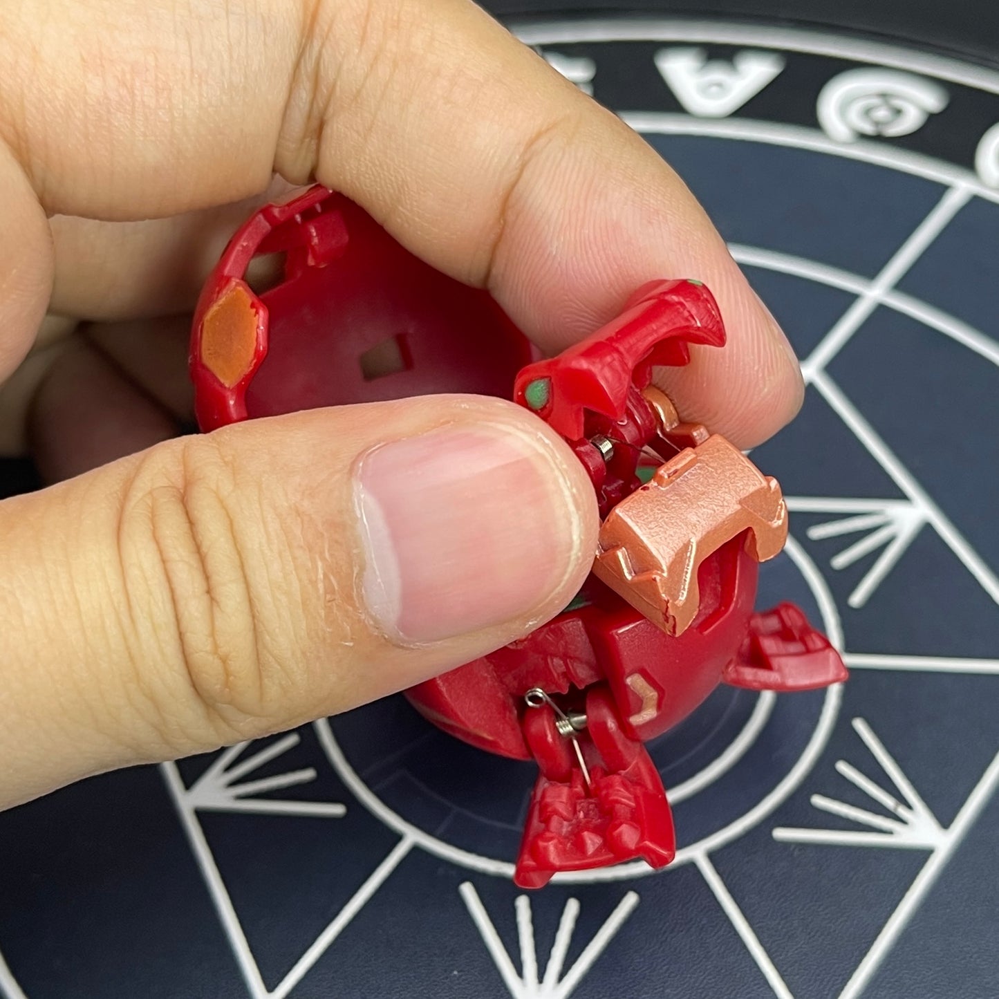 Pyrus Juggernoid B2 Bakugan Battle Brawlers