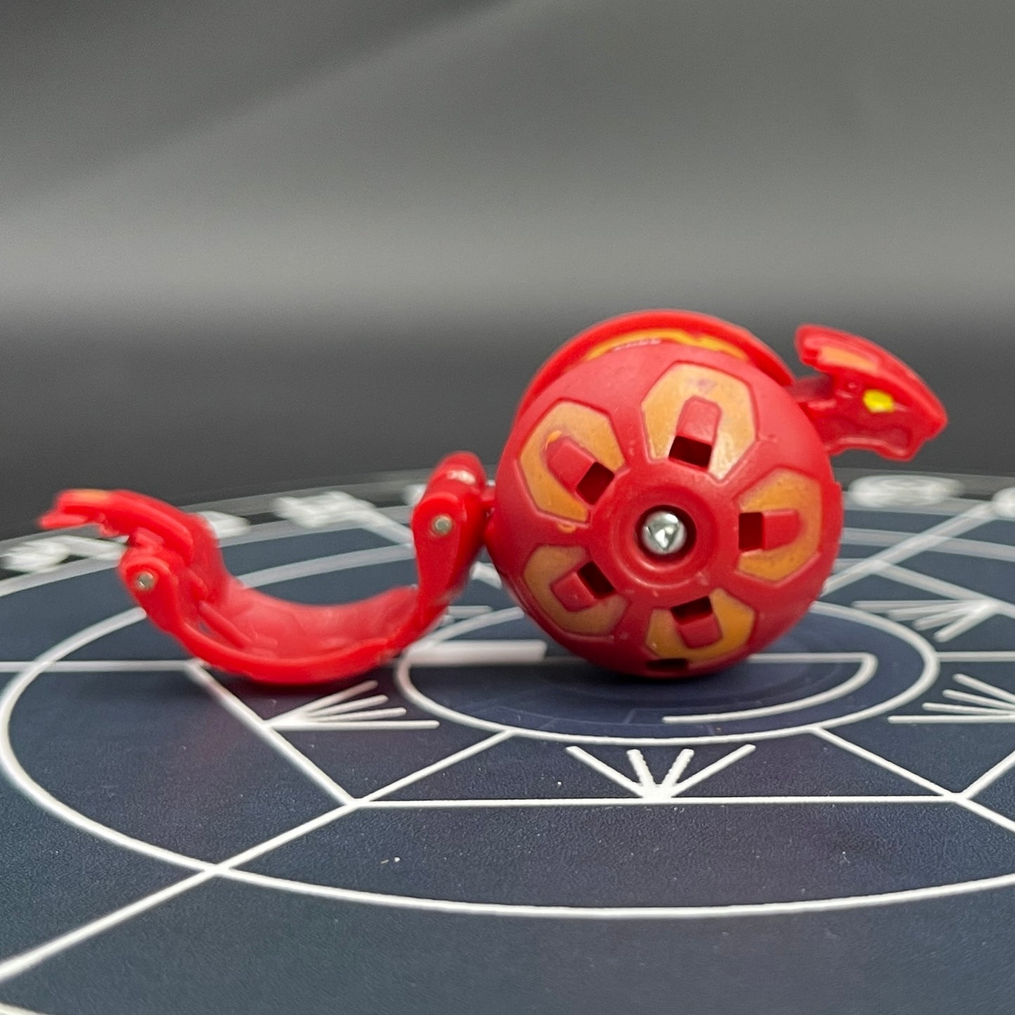 Pyrus Serpenoid B2 Yellow Pattern Bakugan Battle Brawlers