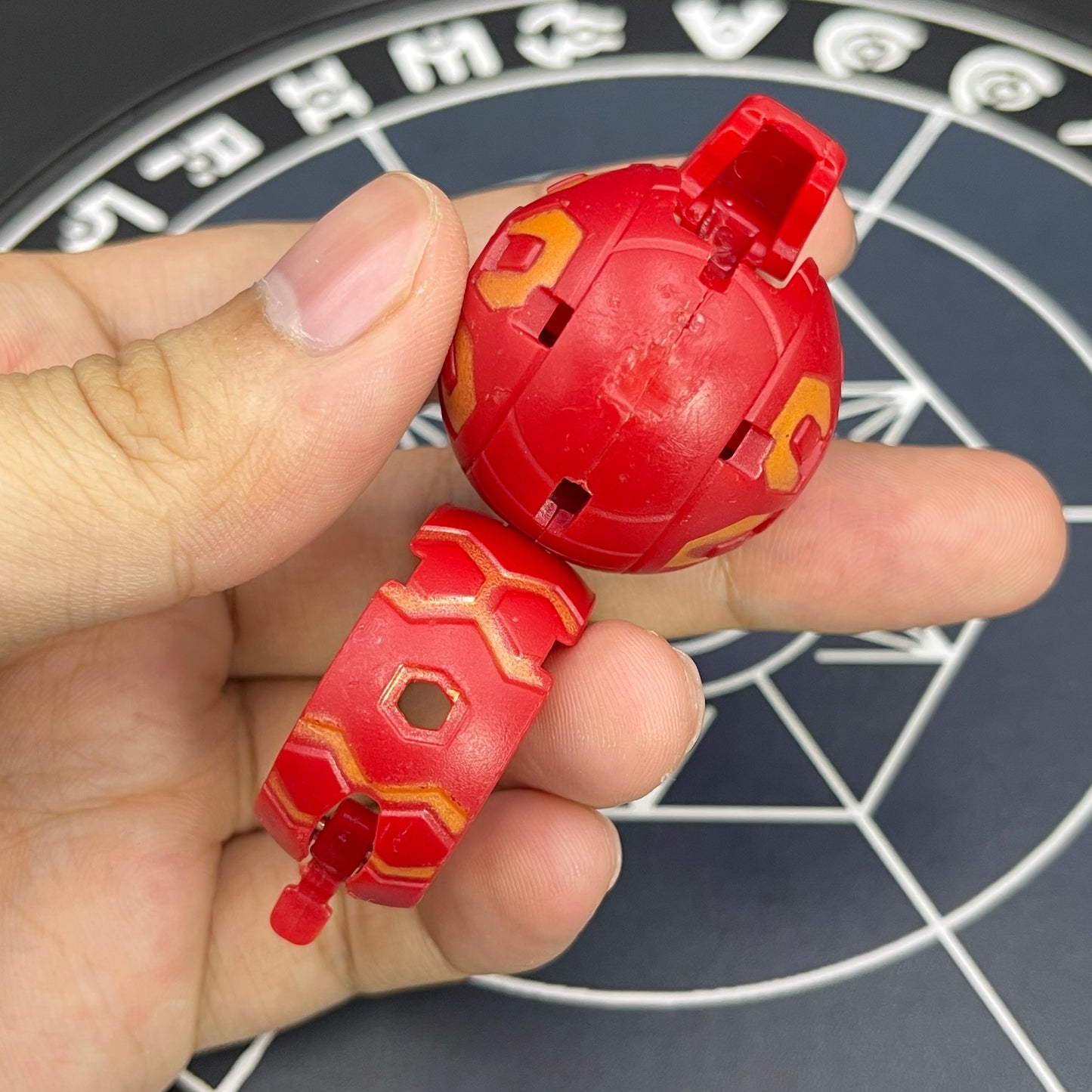 Pyrus Serpenoid B2 Yellow Pattern Bakugan Battle Brawlers