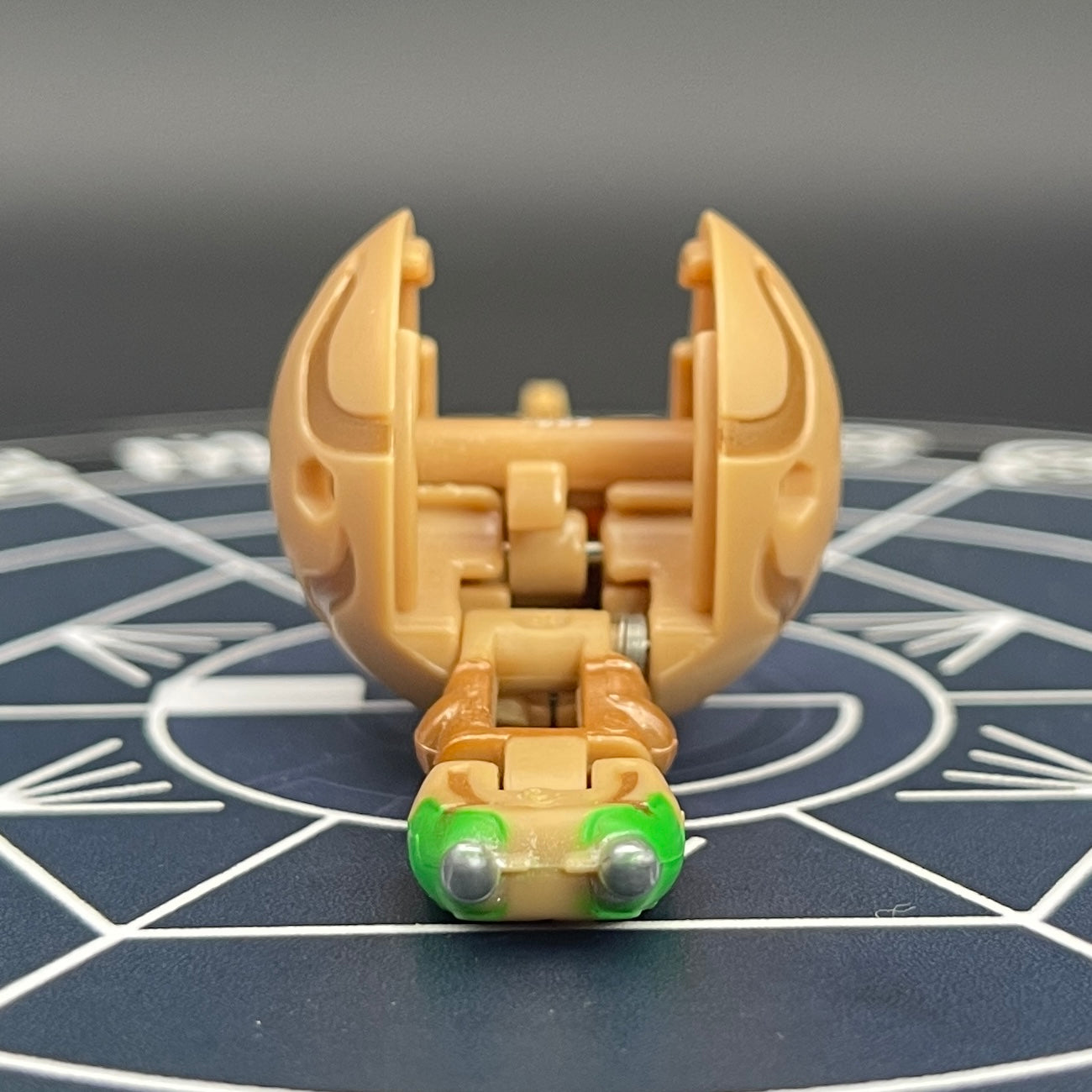 Subterra Centipoid B2 Bakugan Battle Brawlers