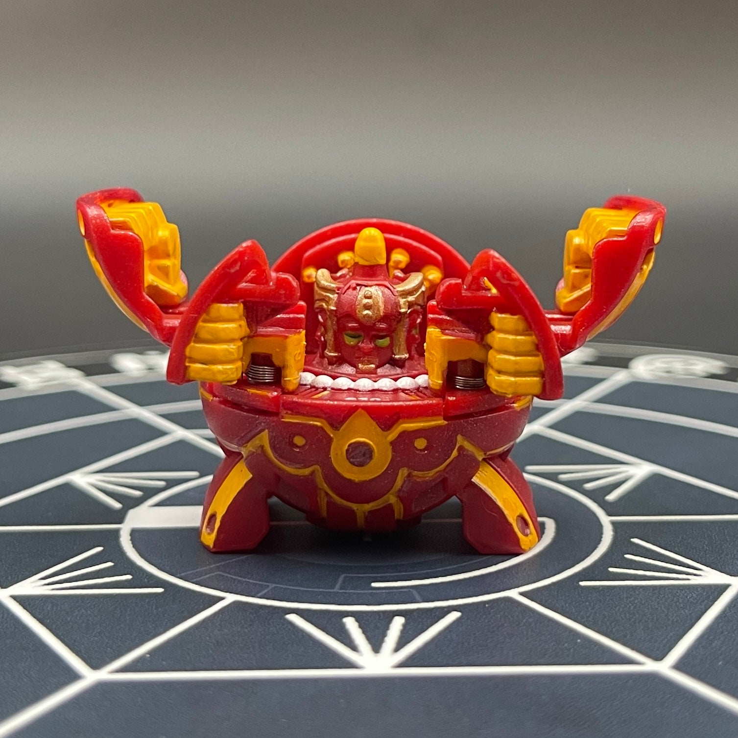 Pyrus Fourtress B2 Bakugan Battle Brawlers Paint Applied To Specific Parts Only
