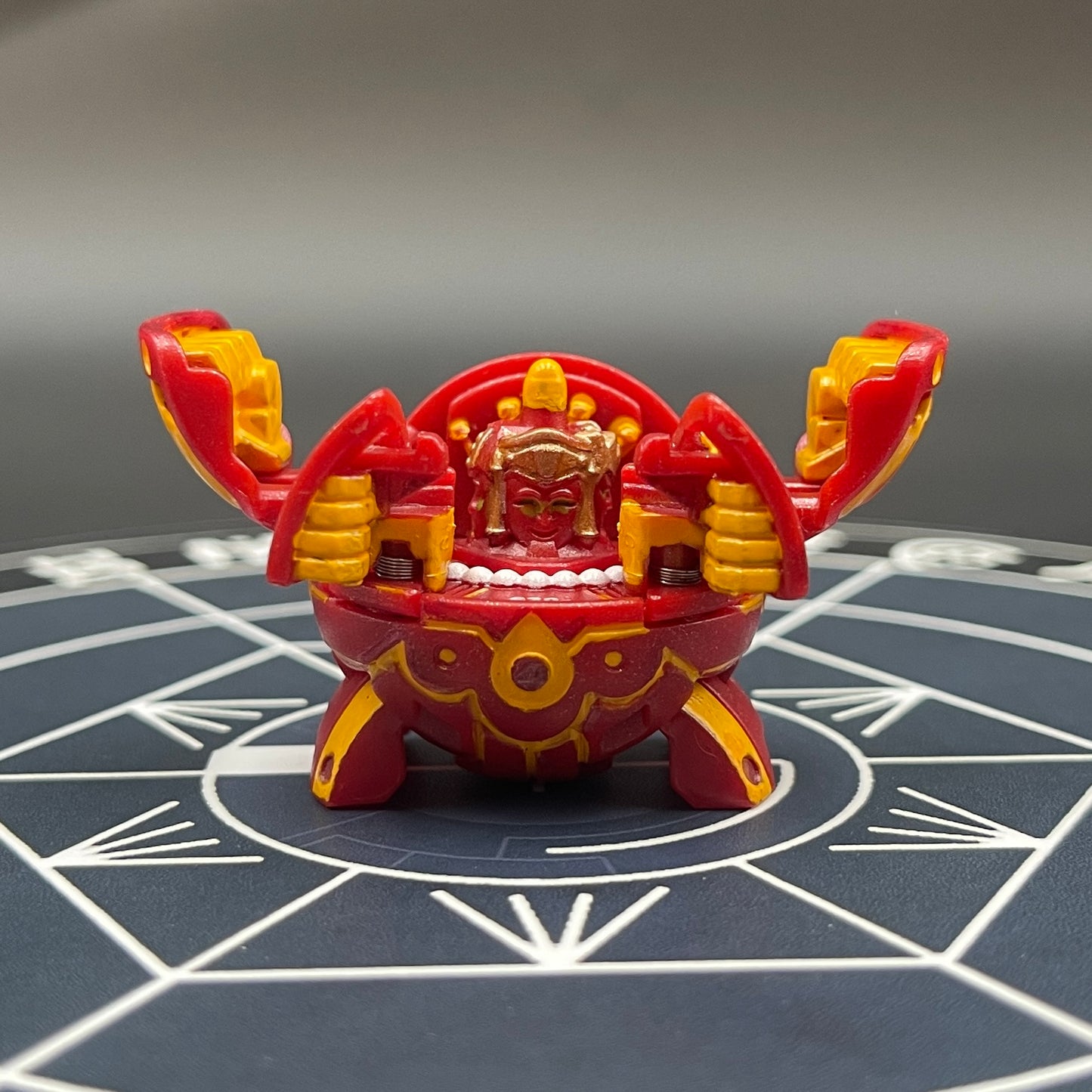 Pyrus Fourtress B2 Bakugan Battle Brawlers Paint Applied To Specific Parts Only