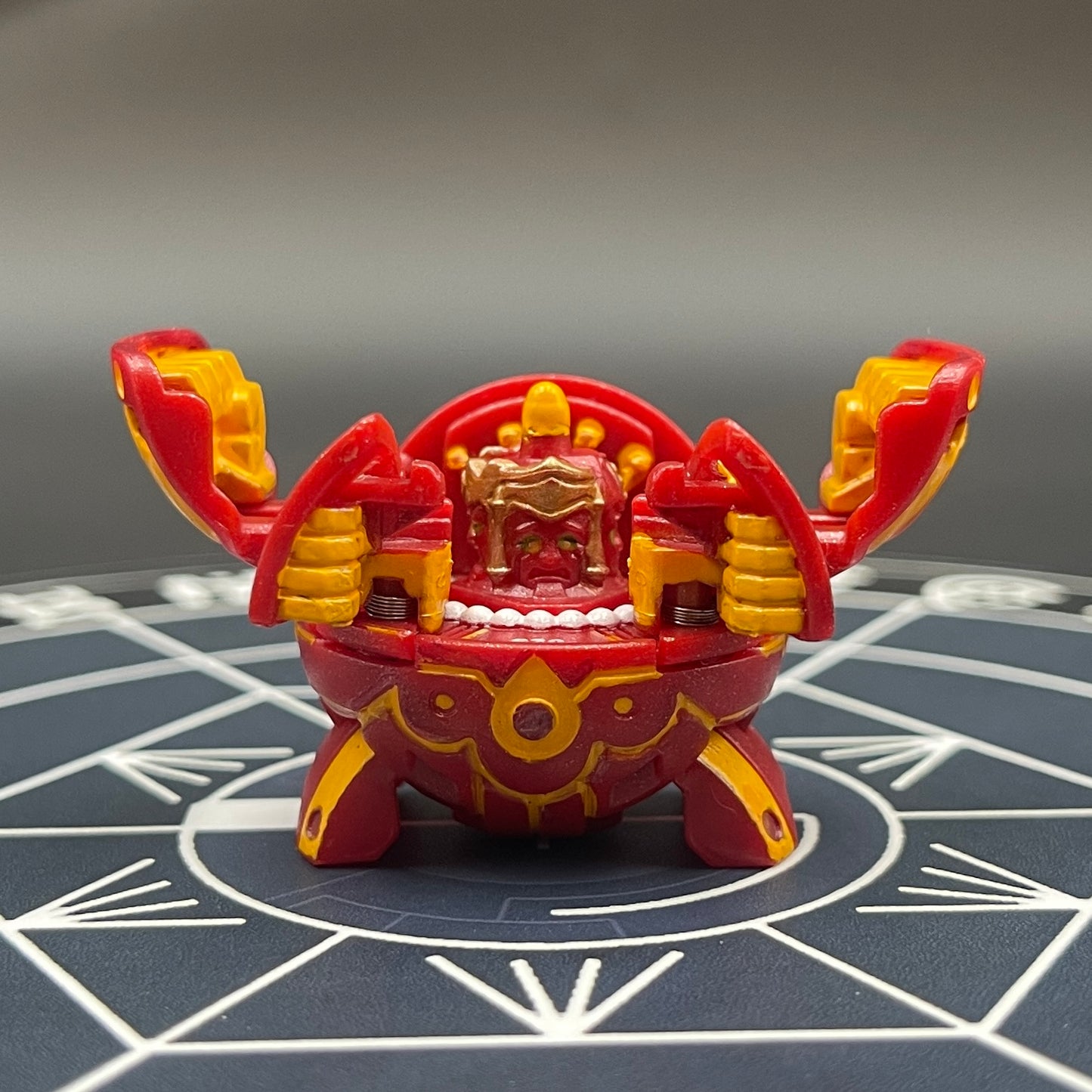 Pyrus Fourtress B2 Bakugan Battle Brawlers Paint Applied To Specific Parts Only