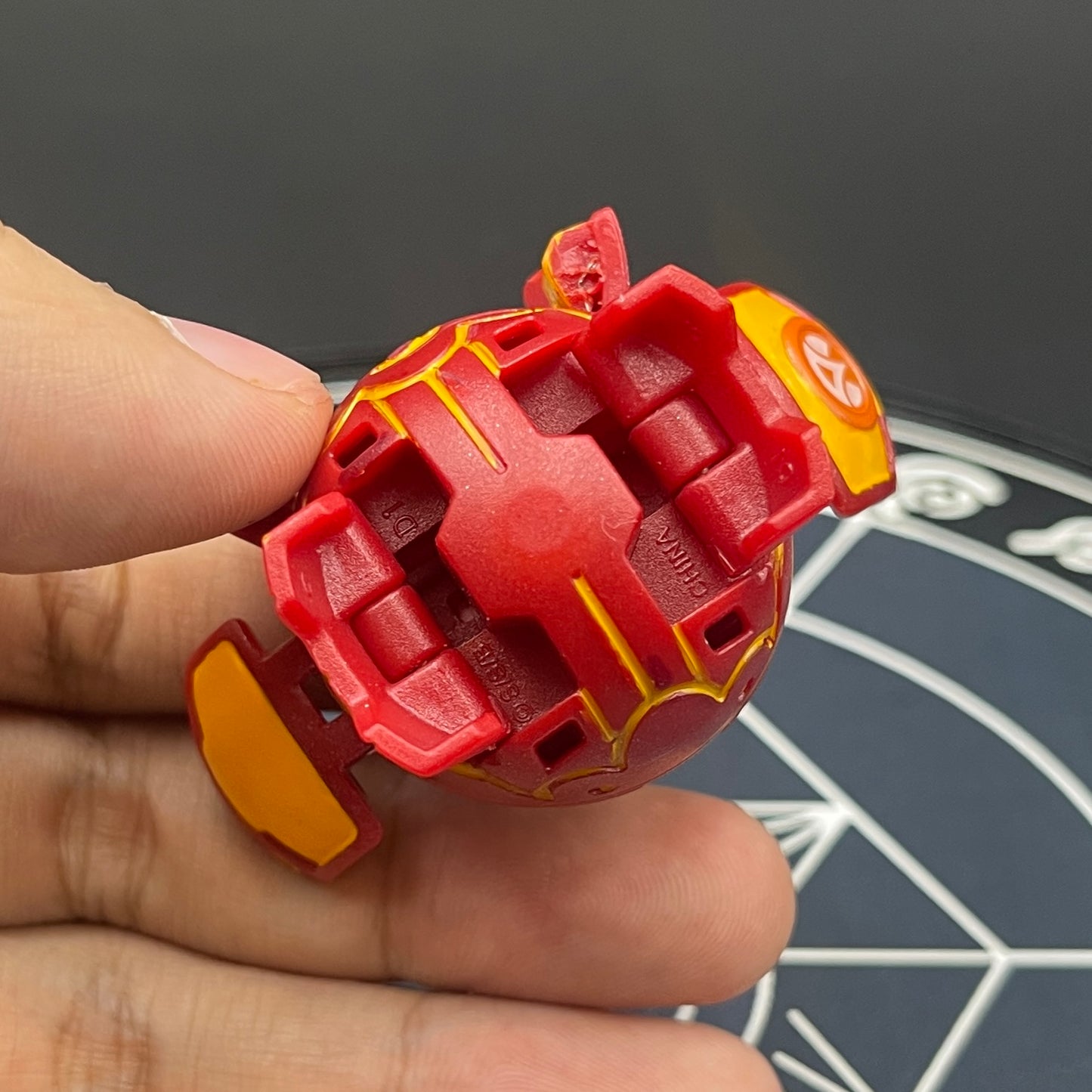 Pyrus Fourtress B2 Bakugan Battle Brawlers Paint Applied To Specific Parts Only