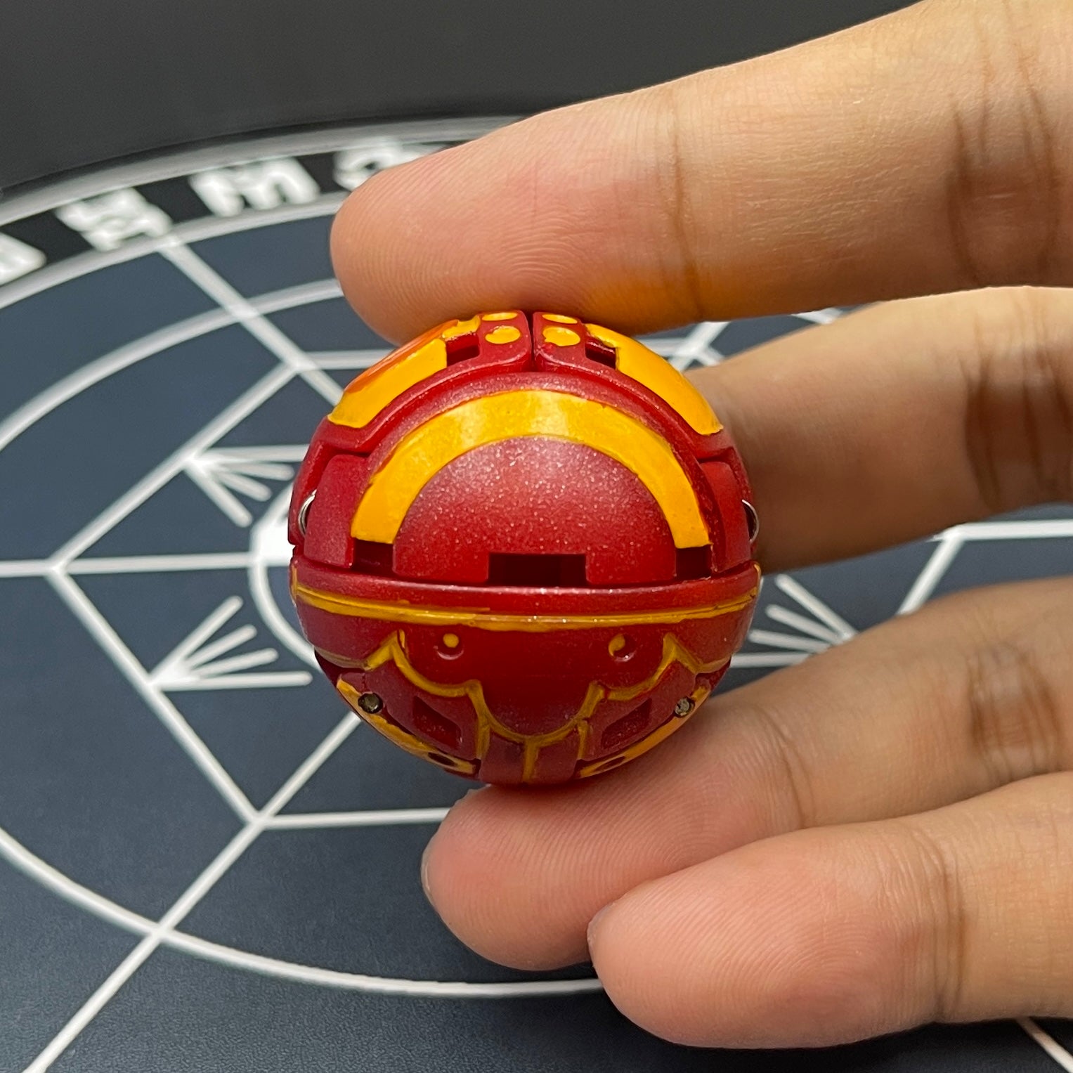 Pyrus Fourtress B2 Bakugan Battle Brawlers Paint Applied To Specific Parts Only