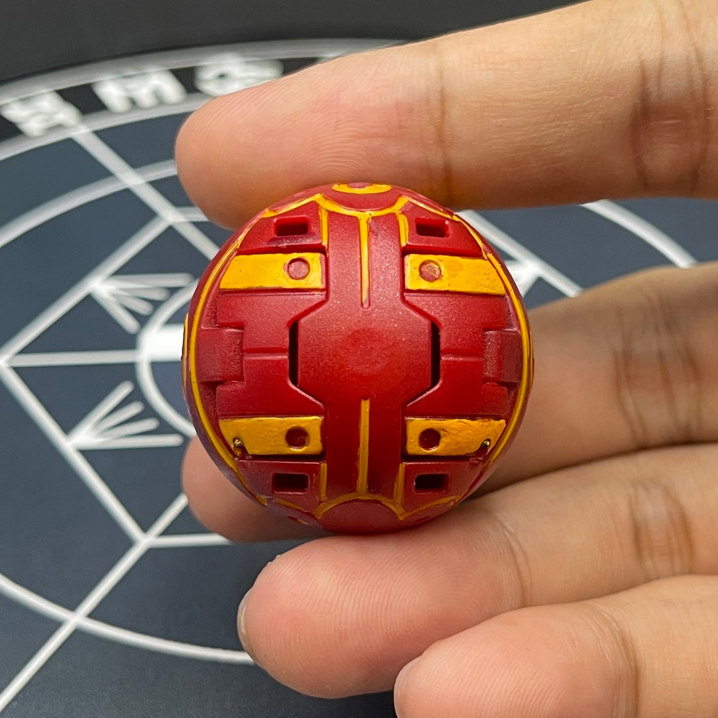 Pyrus Fourtress B2 Bakugan Battle Brawlers Paint Applied To Specific Parts Only