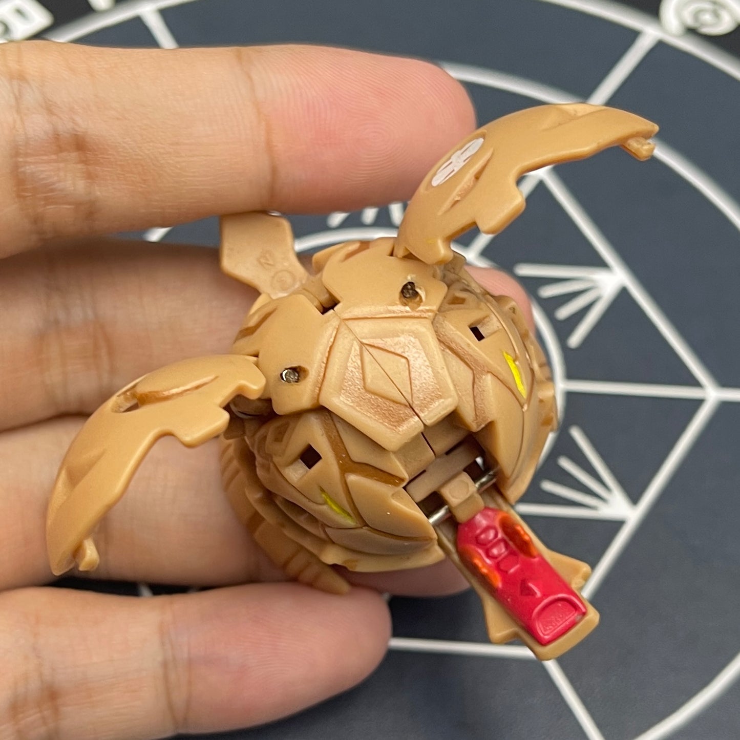Subterra Tuskor B2 Bakugan Battle Brawlers