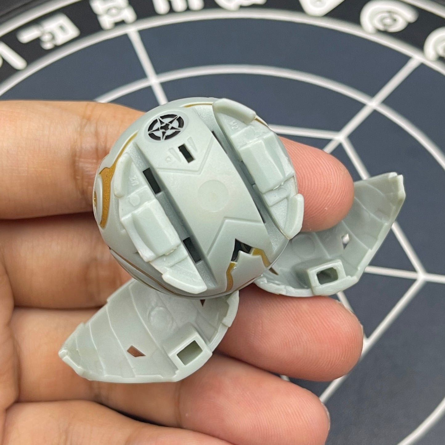 Haos Ravenoid B2 Bakugan Battle Brawlers