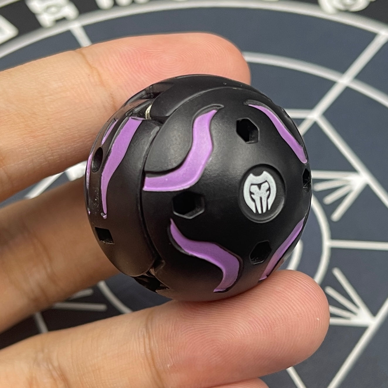 Darkus Centipoid B2 Bakugan Battle Brawlers