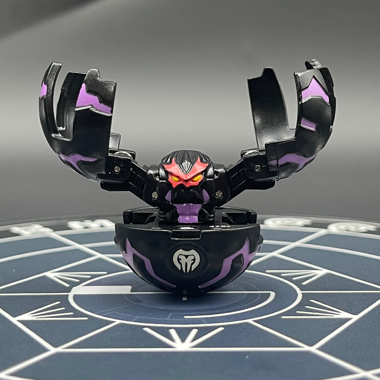 Darkus Fear Ripper B2 Bakugan Battle Brawlers