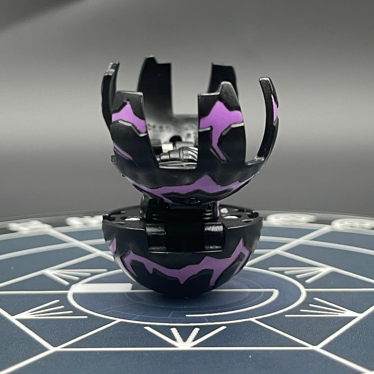 Darkus Fear Ripper B2 Bakugan Battle Brawlers