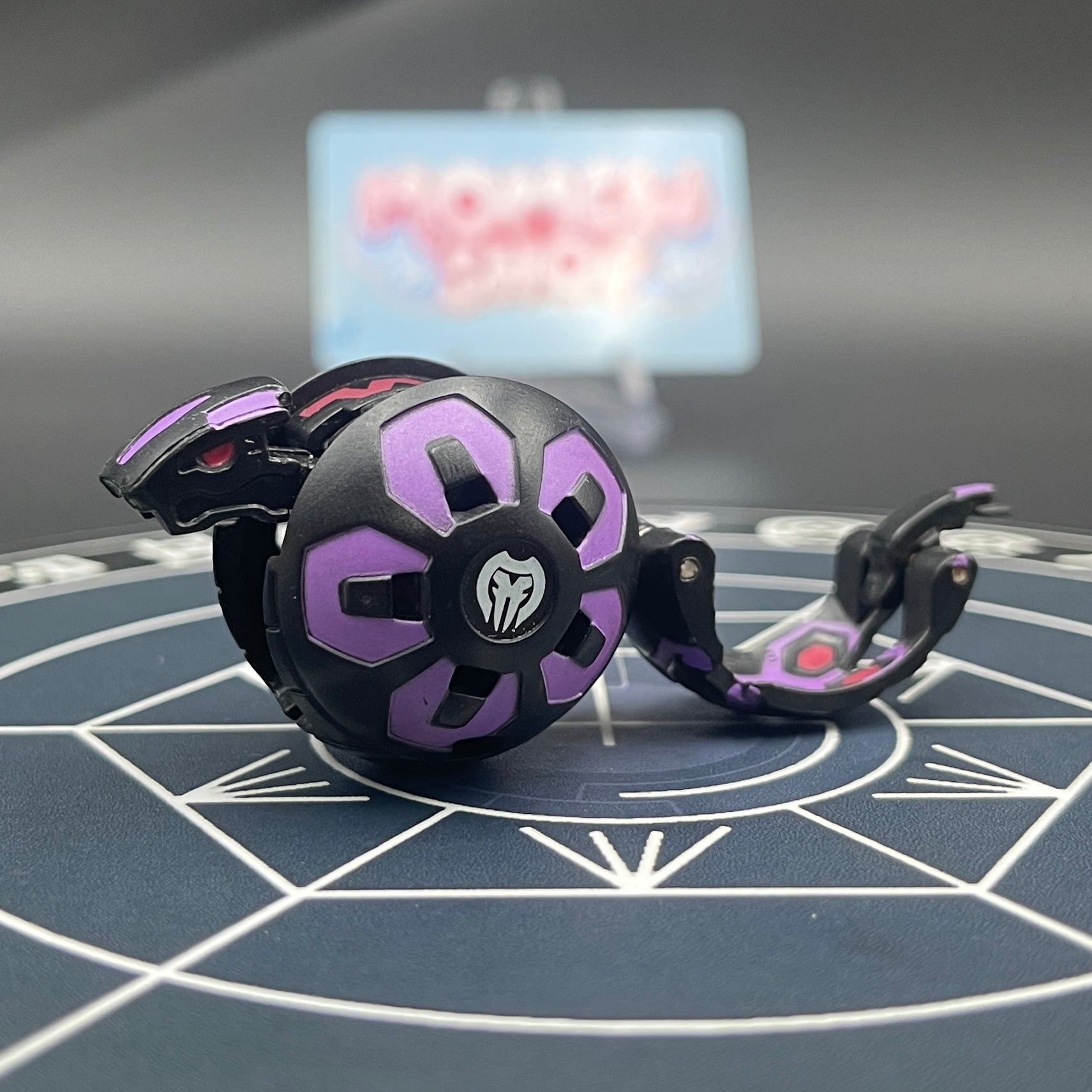 Darkus Serpenoid B2 Bakugan Battle Brawlers