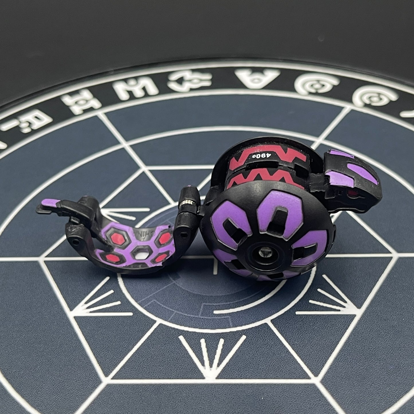 Darkus Serpenoid B2 Bakugan Battle Brawlers