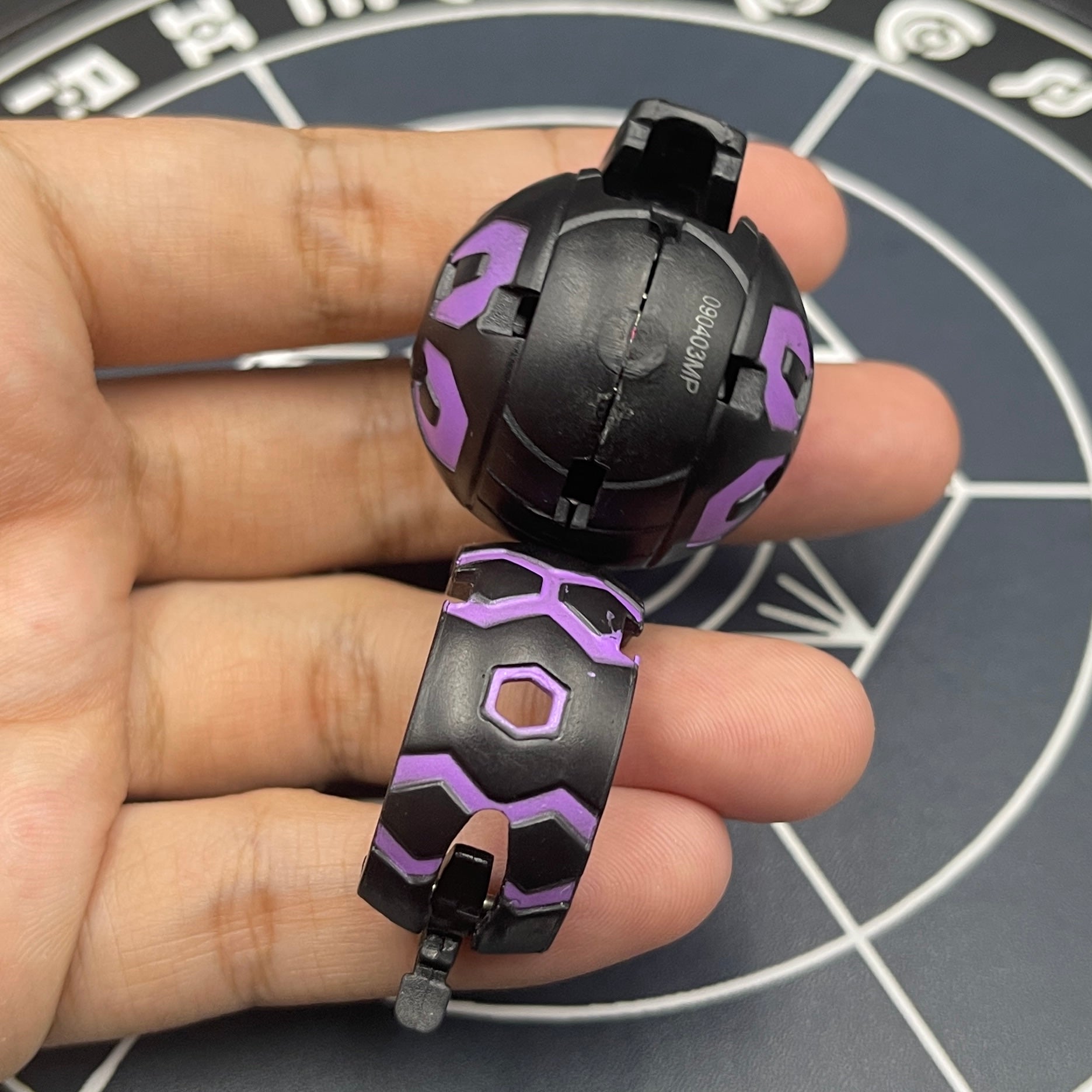 Darkus Serpenoid B2 Bakugan Battle Brawlers